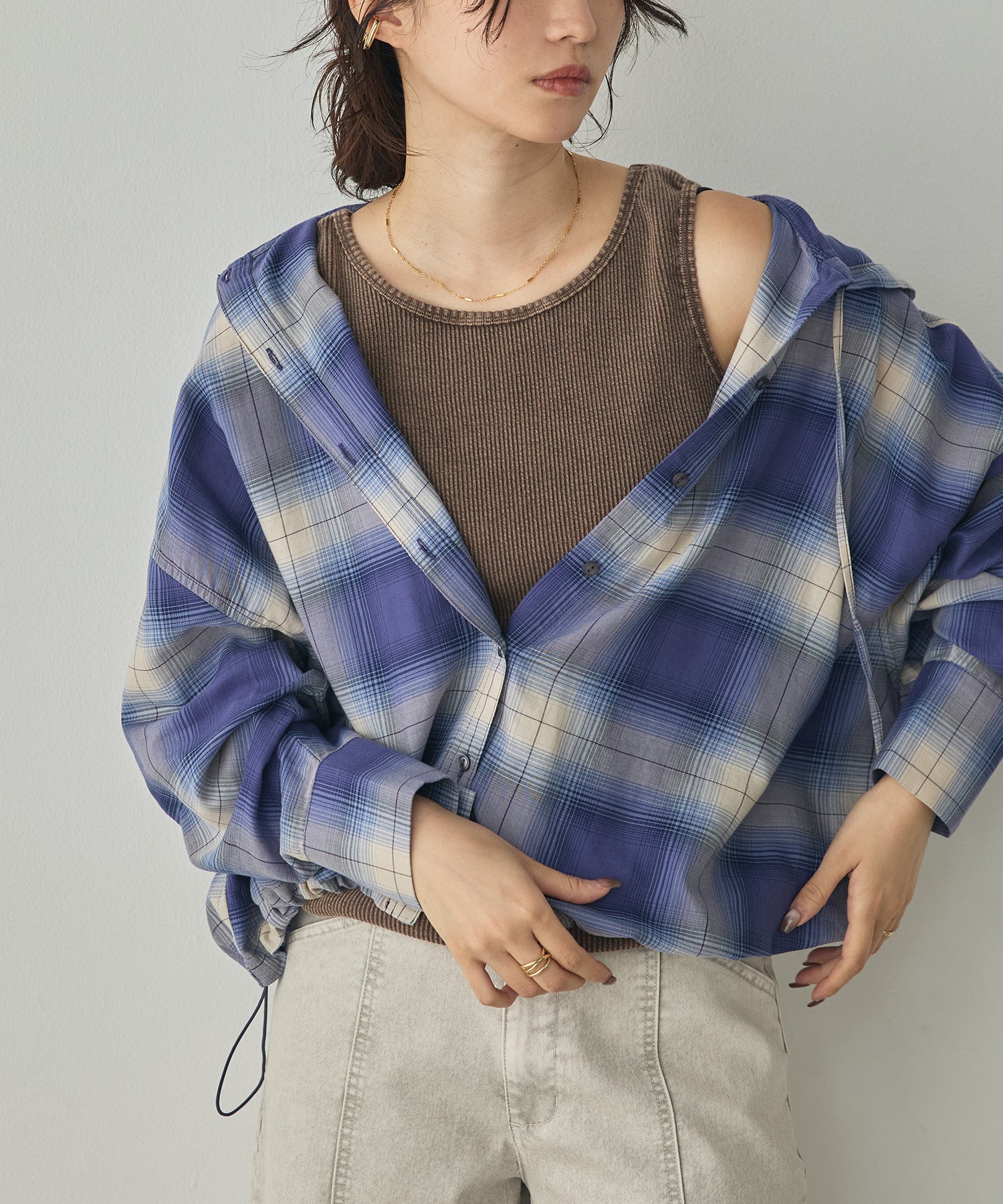 CHEQUERED HOODED SHIRT