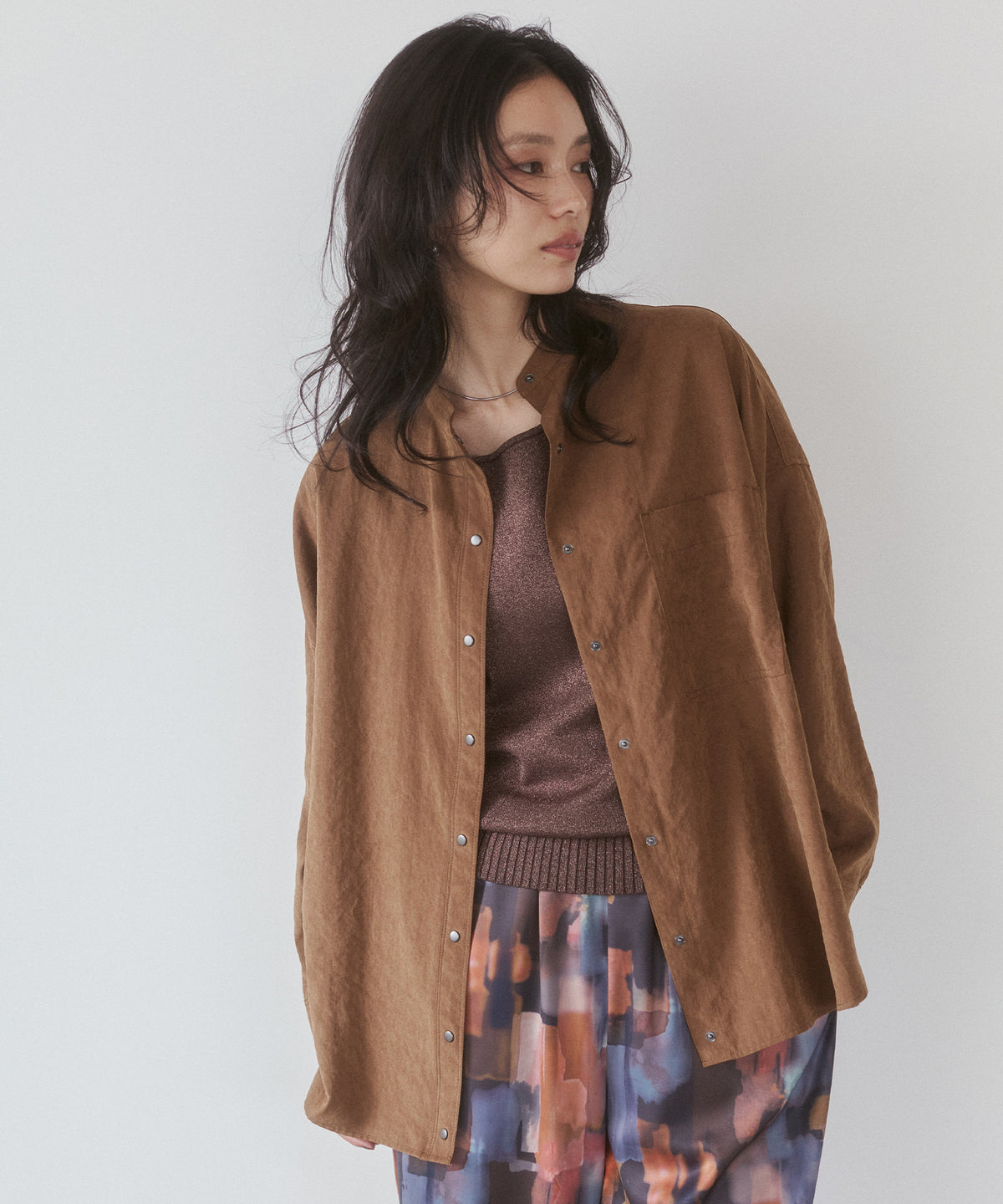 PEACH SUEDE 2WAY LENGTH BAND COLLAR SHIRT