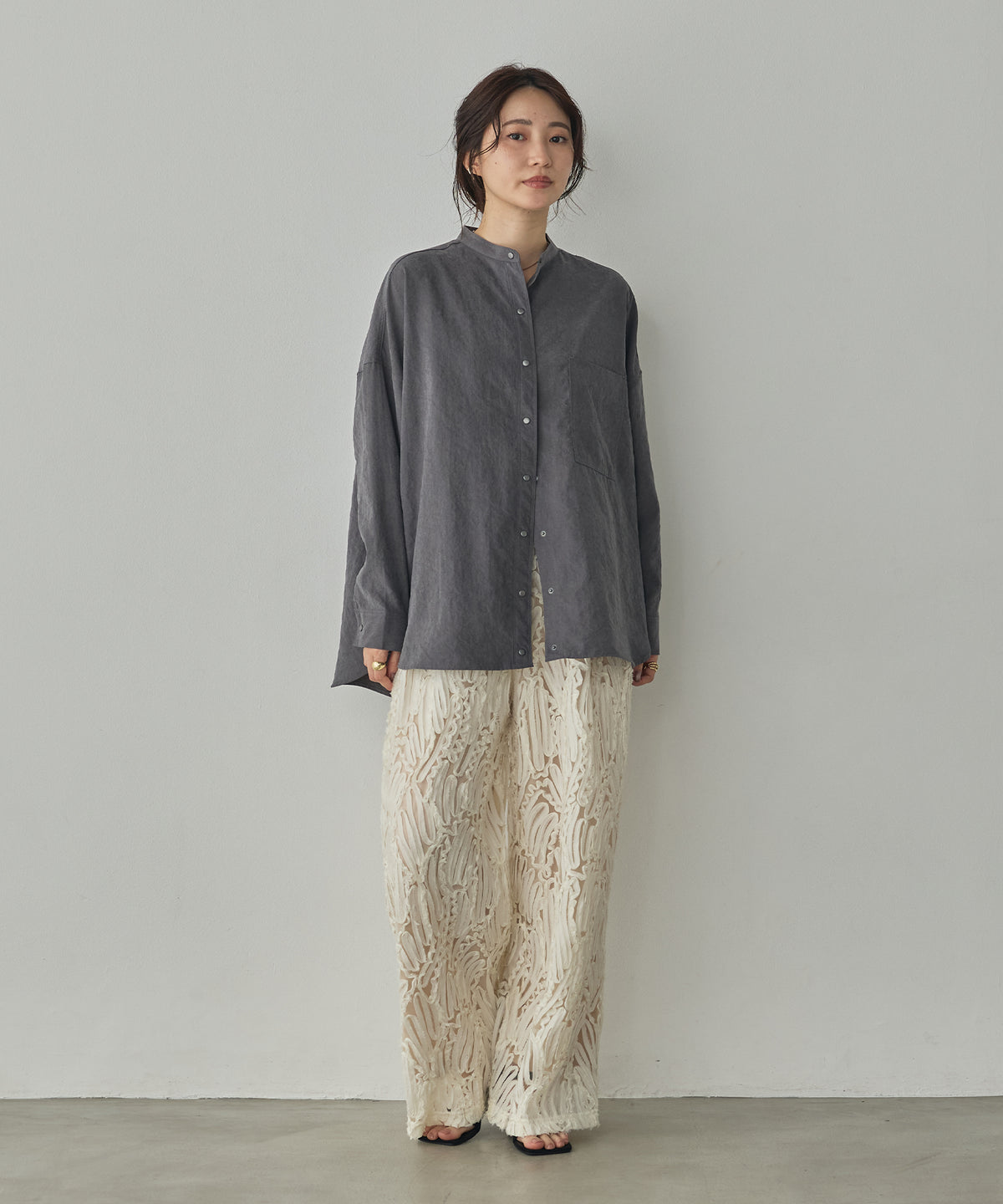 PEACH SUEDE 2WAY LENGTH BAND COLLAR SHIRT