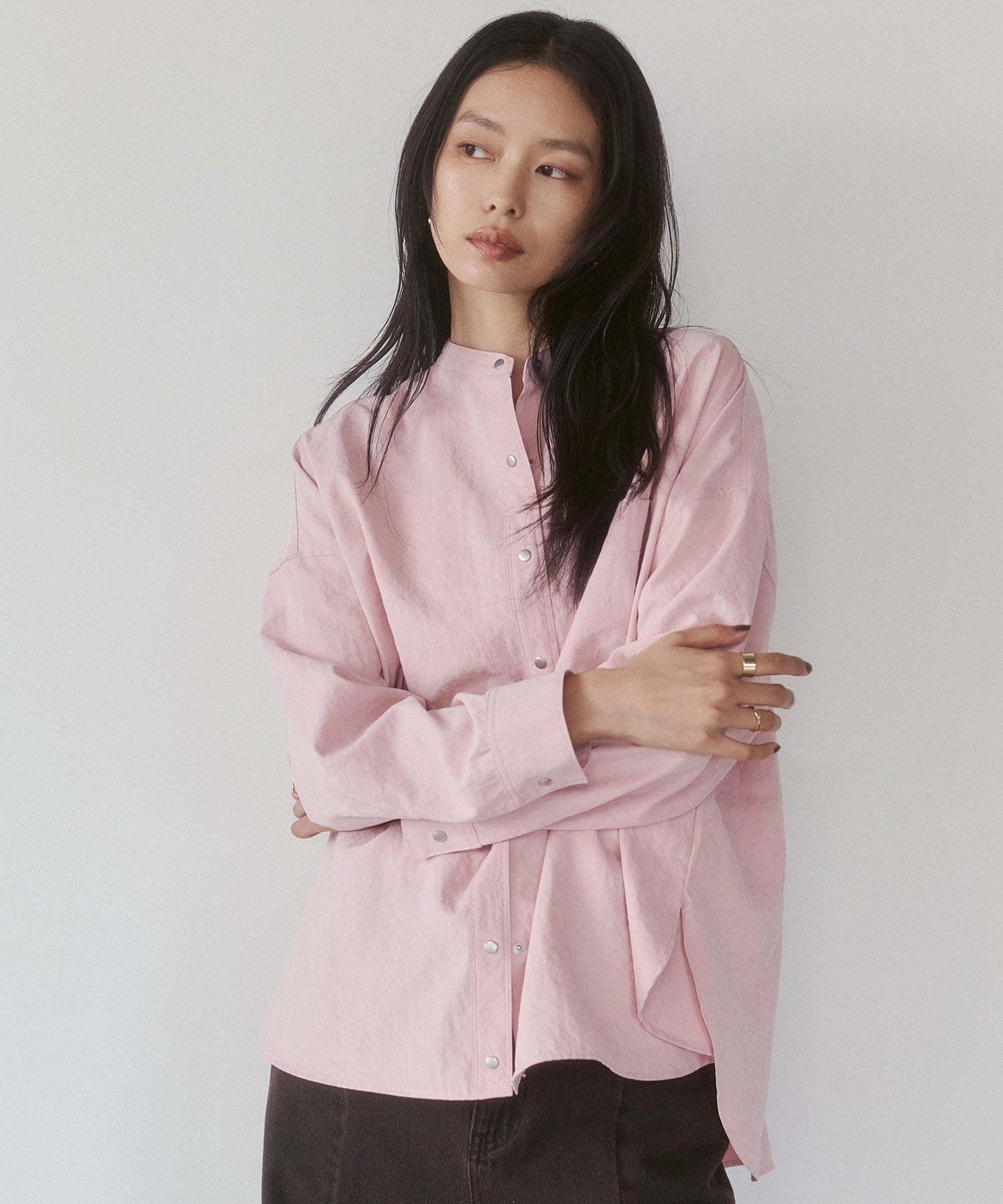 PEACH SUEDE 2WAY LENGTH BAND COLLAR SHIRT