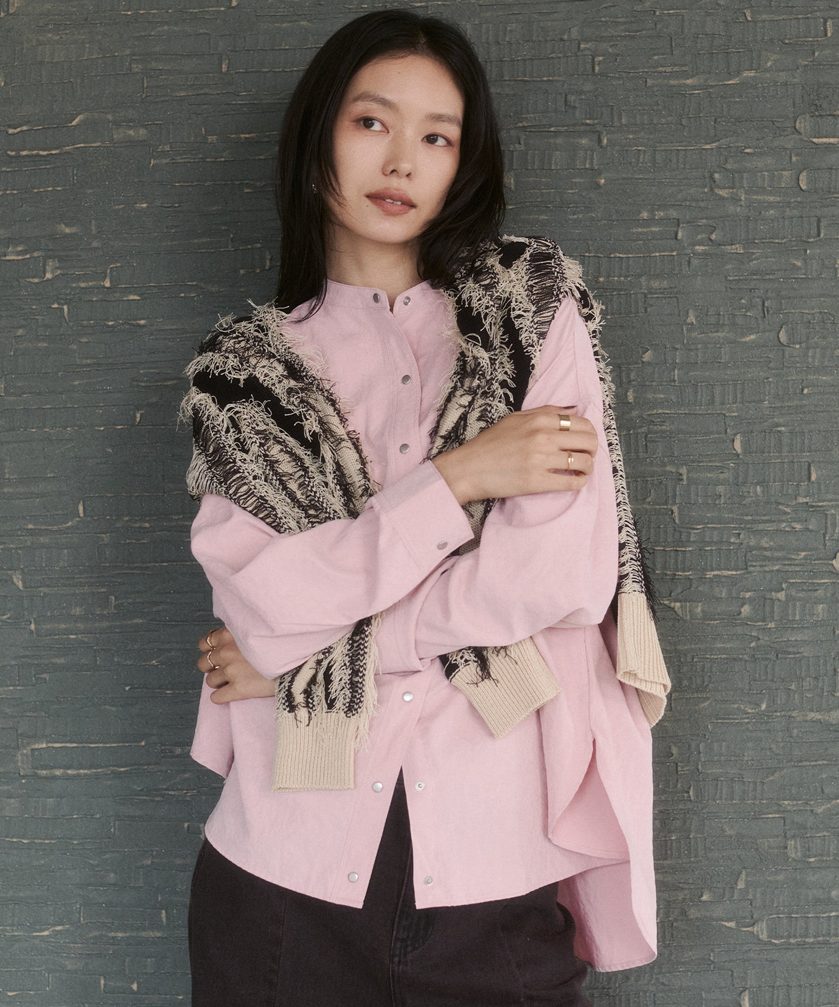 PEACH SUEDE 2WAY LENGTH BAND COLLAR SHIRT
