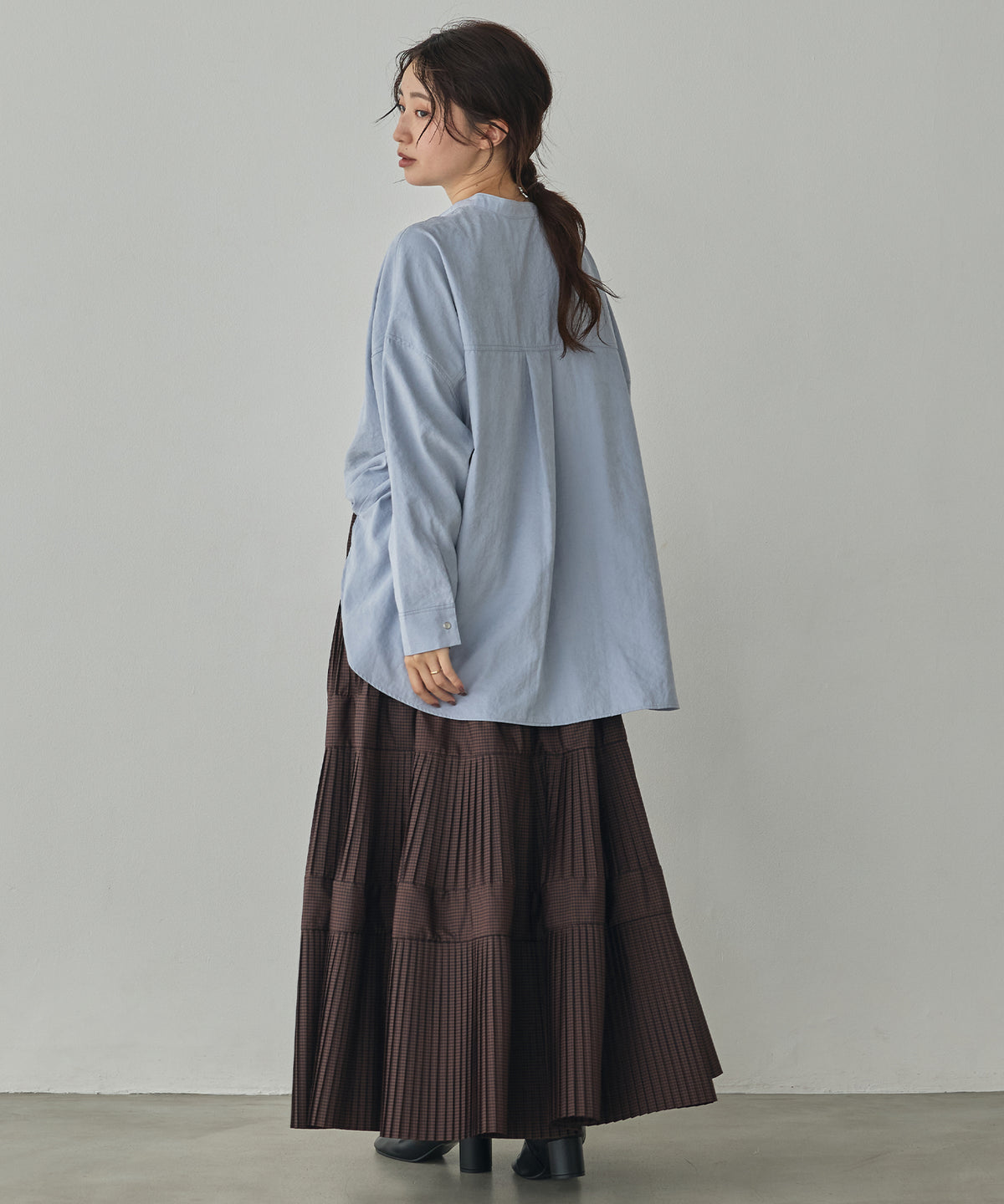 PEACH SUEDE 2WAY LENGTH BAND COLLAR SHIRT