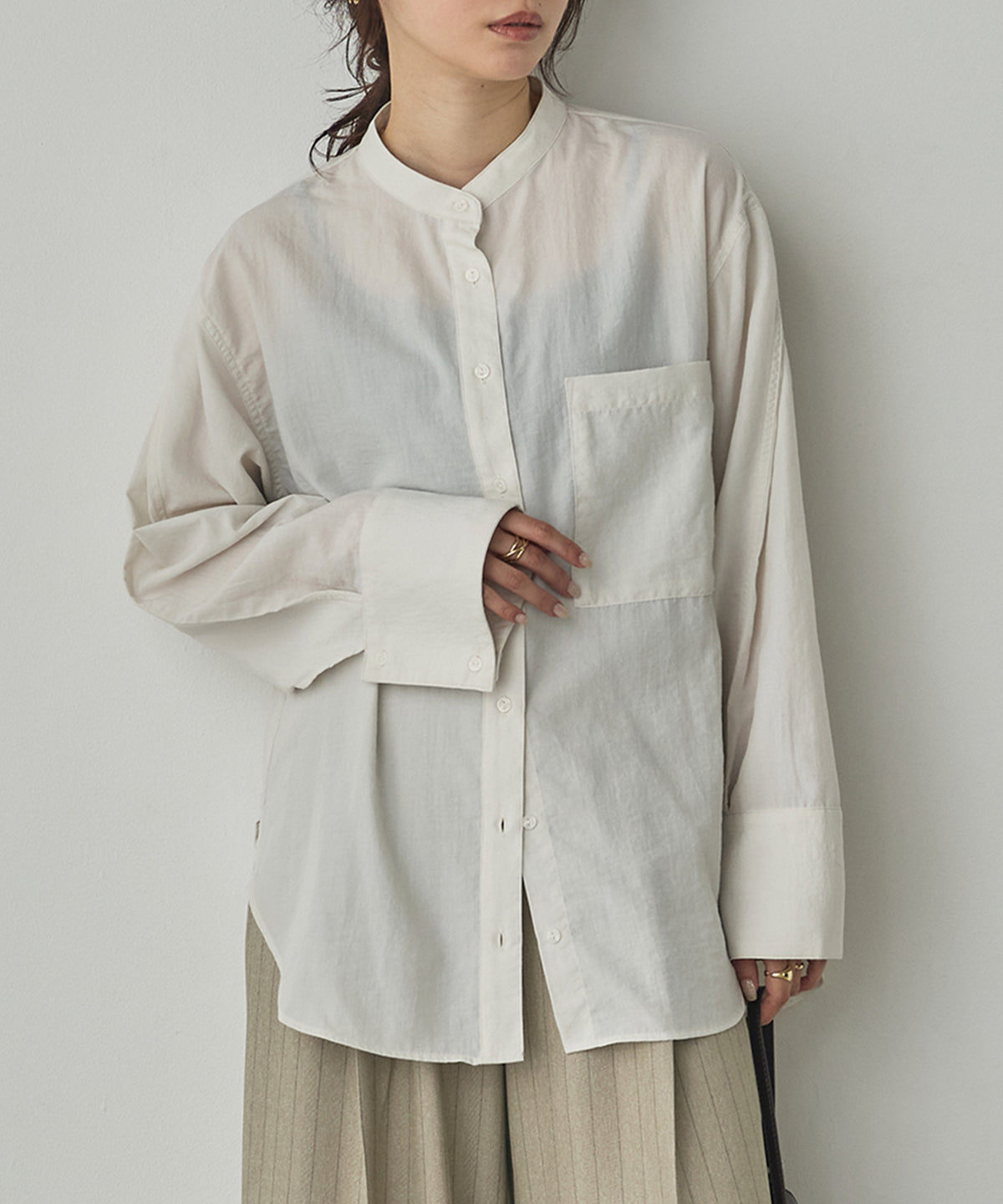 TUCK SLEEVE SHIRT