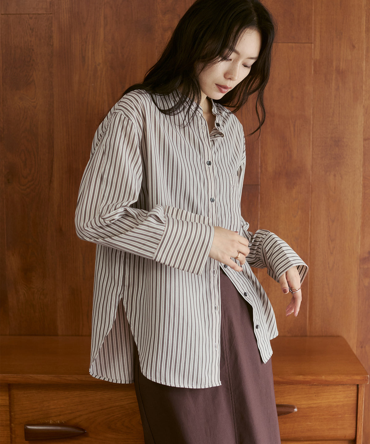 TUCK SLEEVE SHIRT