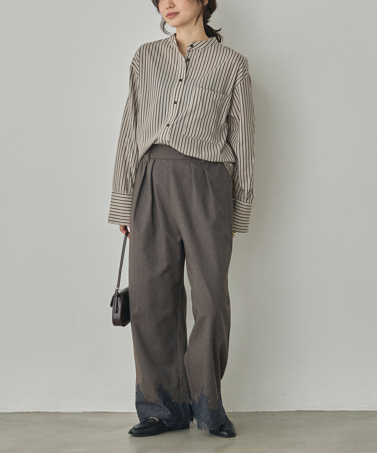 TUCK SLEEVE SHIRT