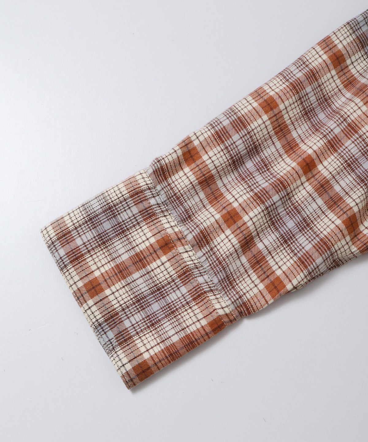CHECKED GRADIENT SHIRT