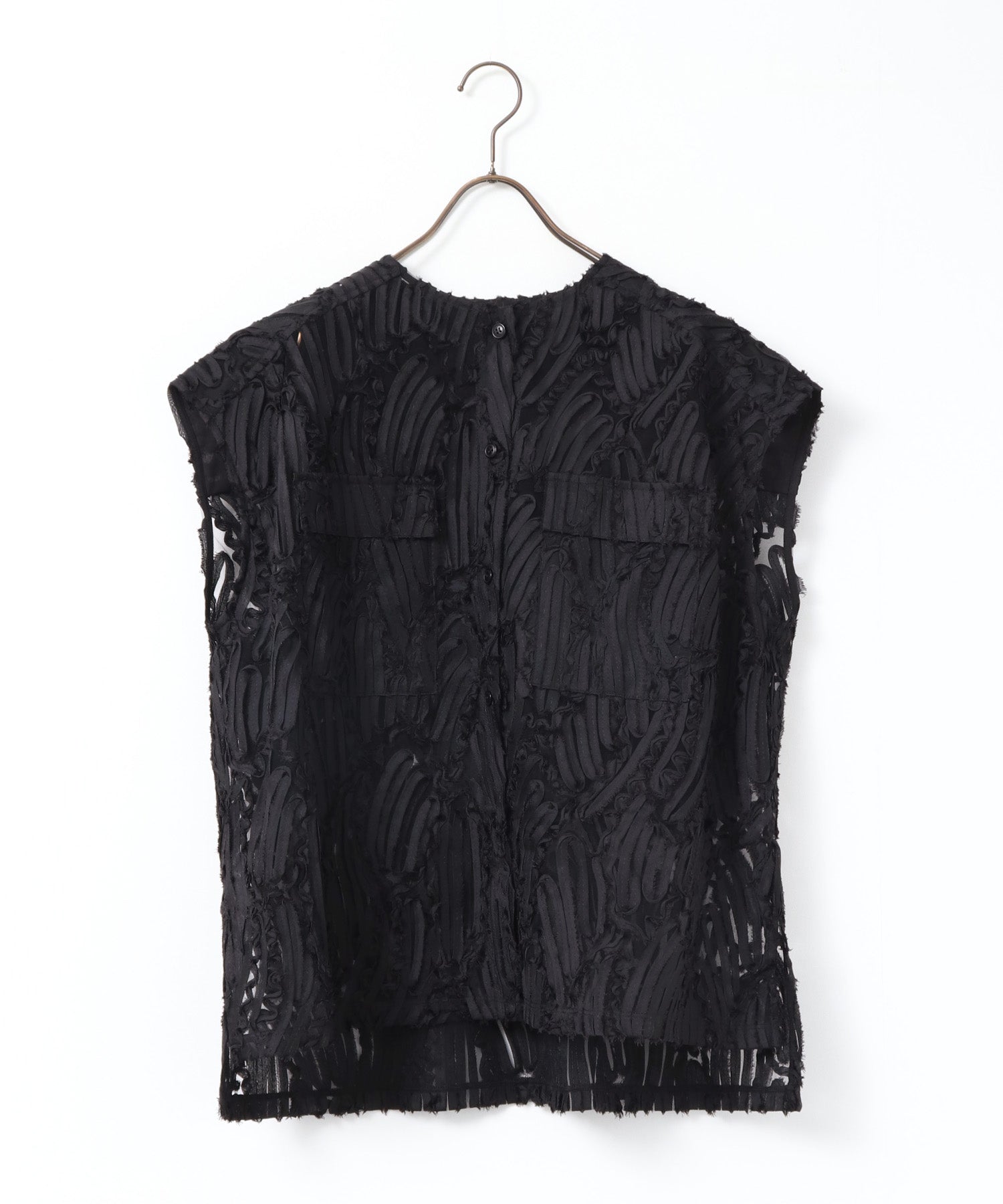 MOTIF LACE SLEEVELESS SHIRT
