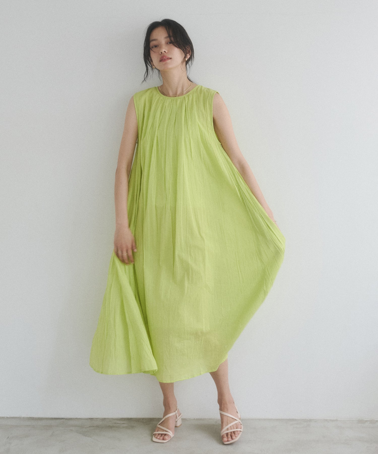 CRINKLE SLEEVELESS DRESS