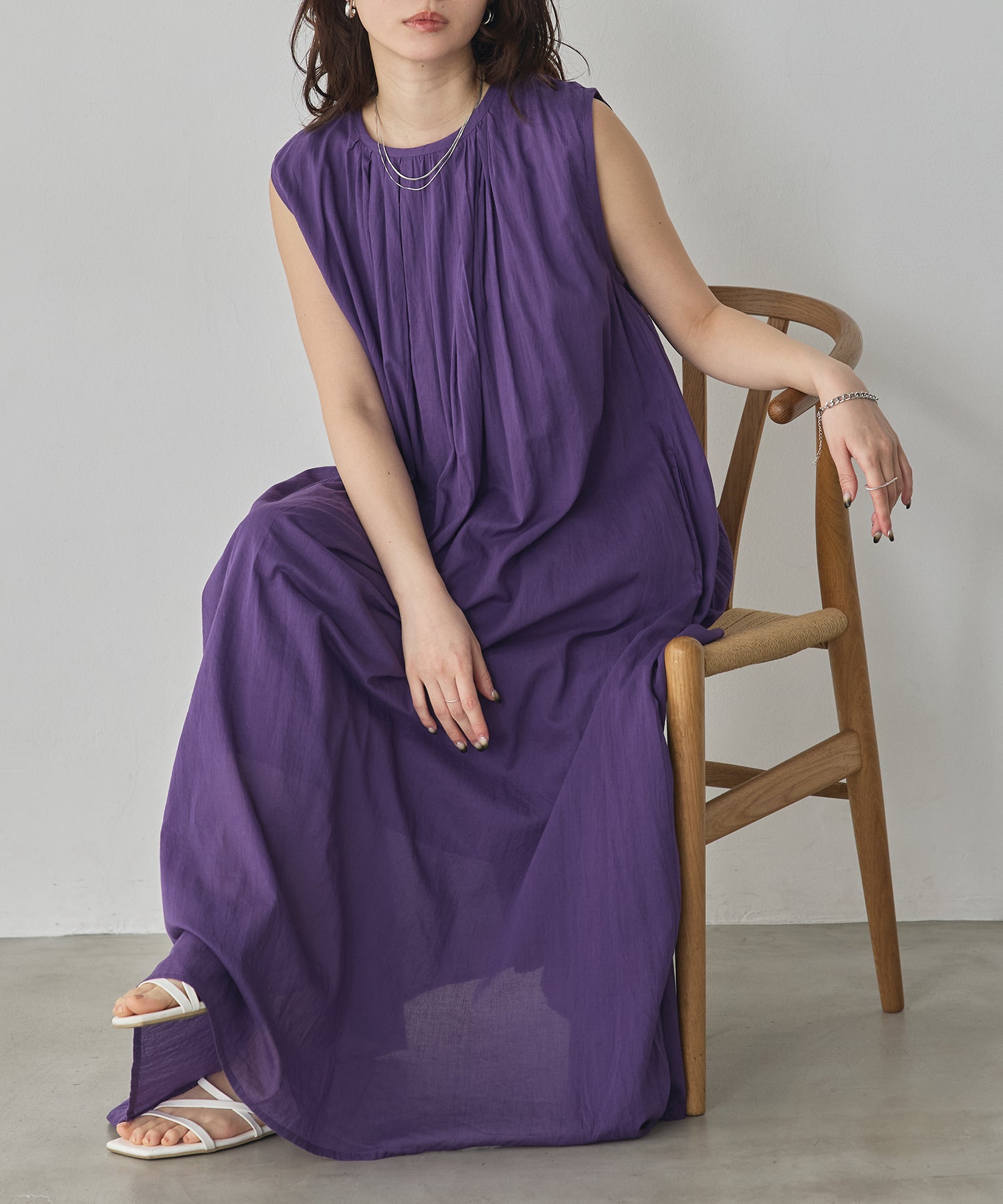 CRINKLE SLEEVELESS DRESS