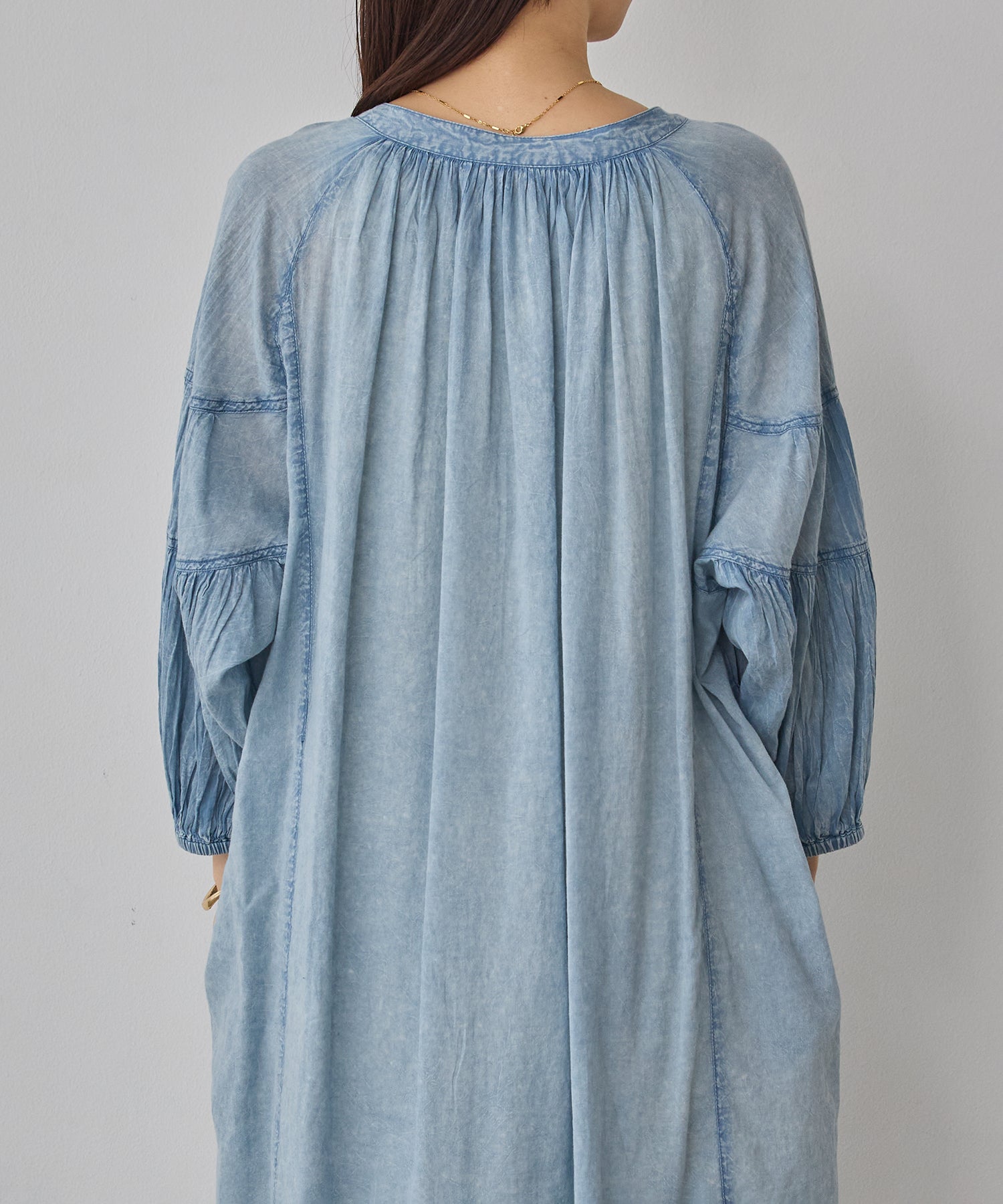 ACID-WASH GATHERED ONE-PIECE