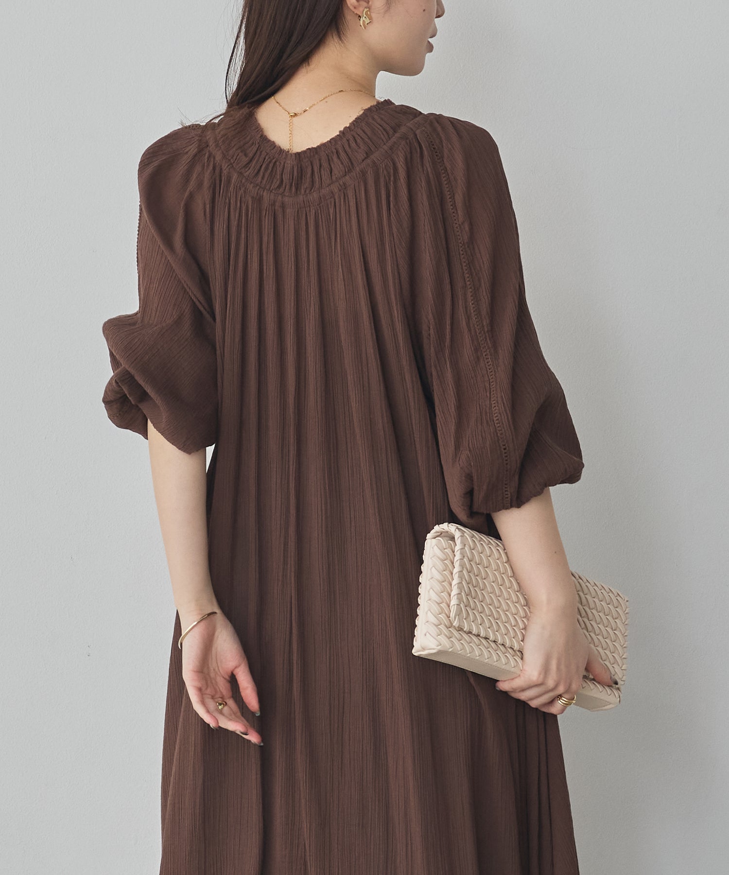 SKIPPER NECK GATHERED DRESS