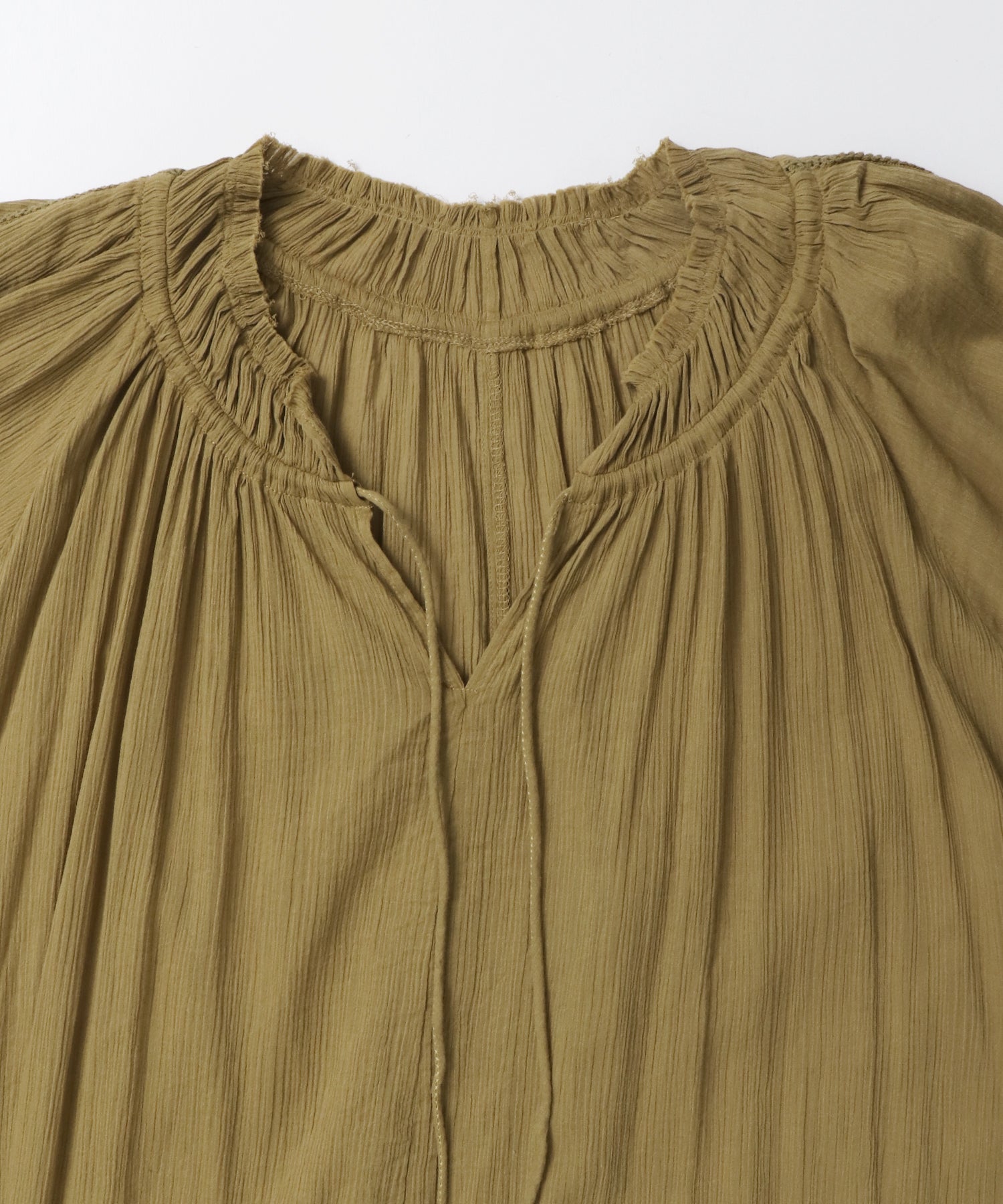 SKIPPER NECK GATHERED DRESS