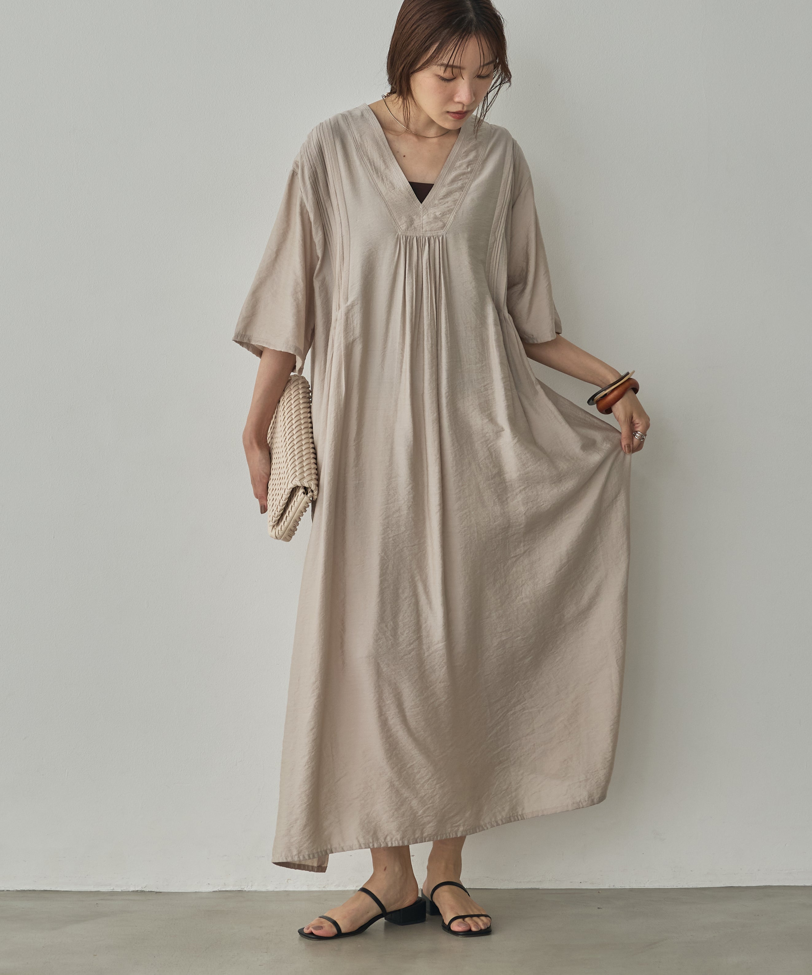 THREE-QUARTER SLEEVES KAFTAN-STYLE DRESS
