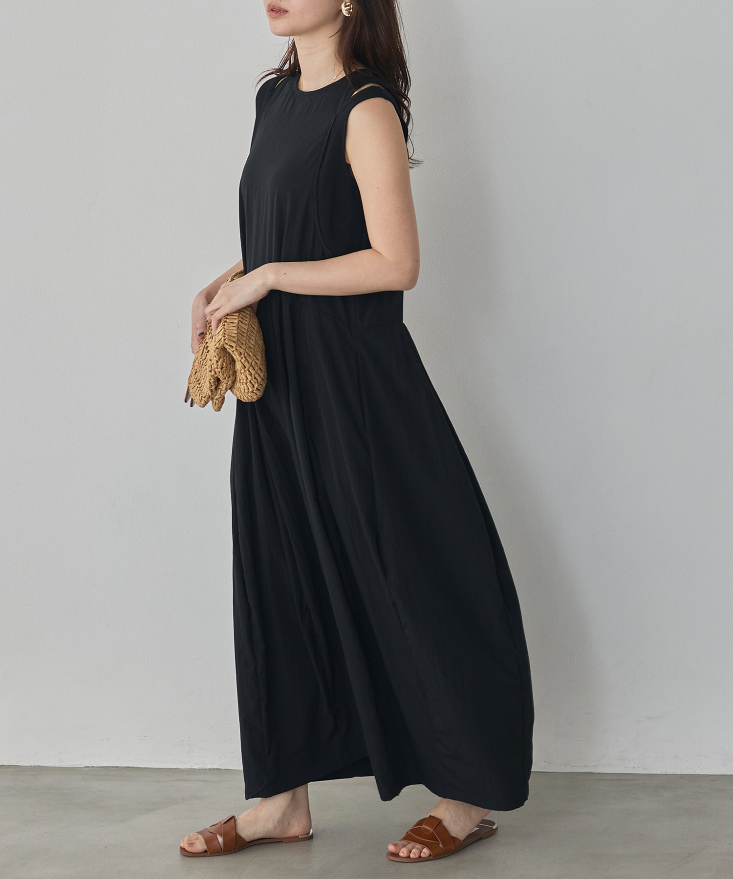RIBBED BALLOON DRESS
