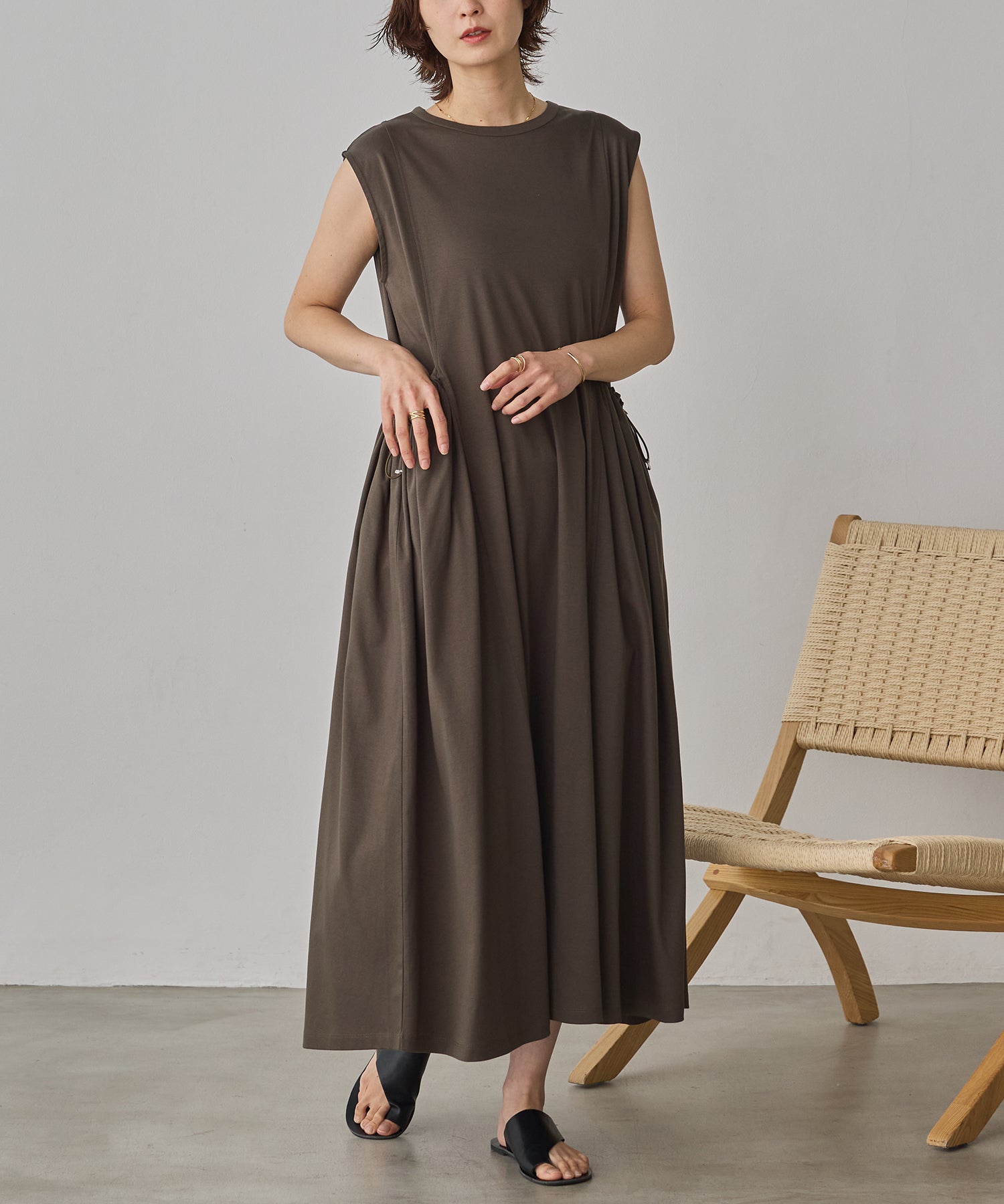 COMPACT SMOOTH DRAWSTRING DESIGN DRESS