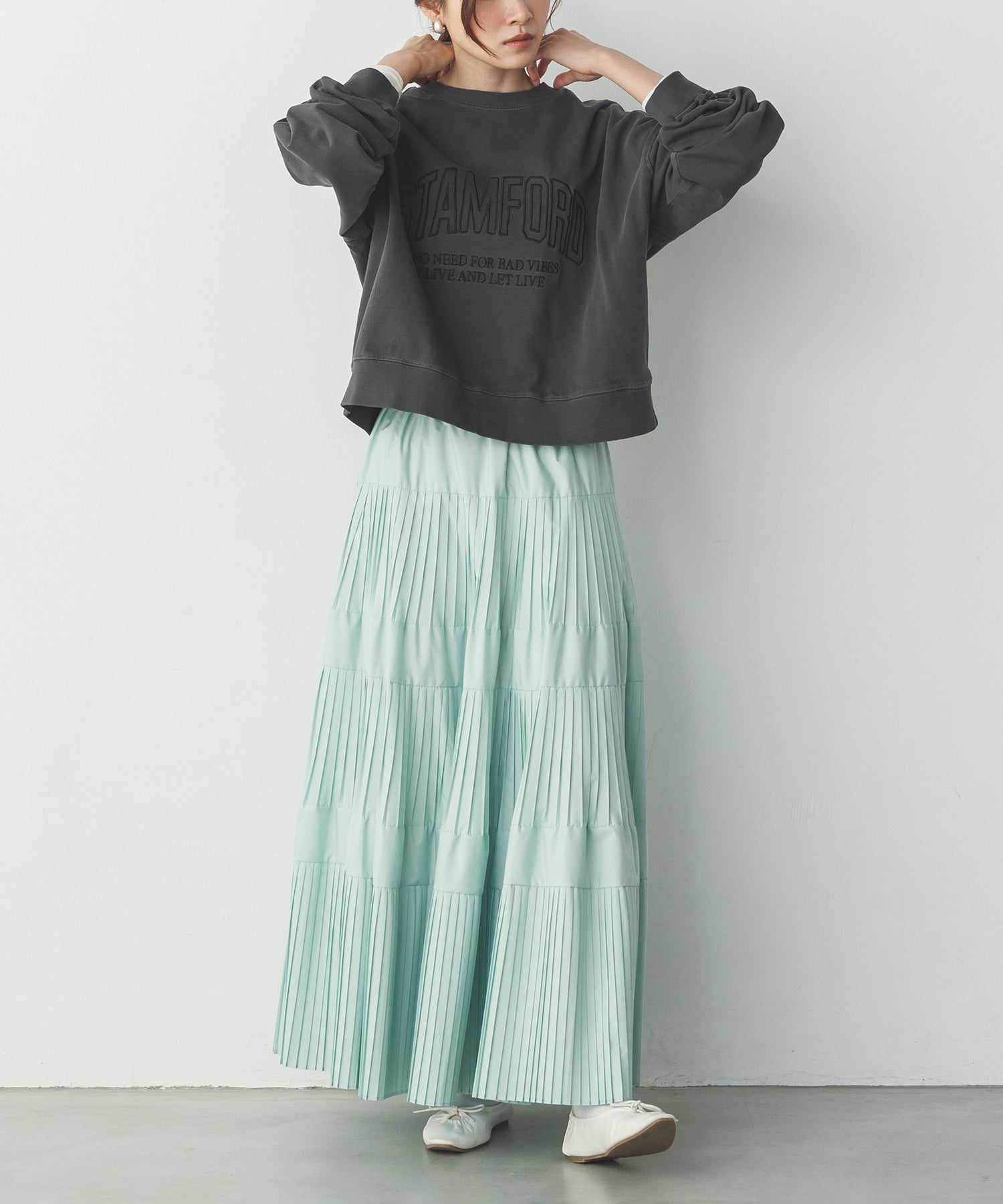 PLEATED TIERED SKIRT
