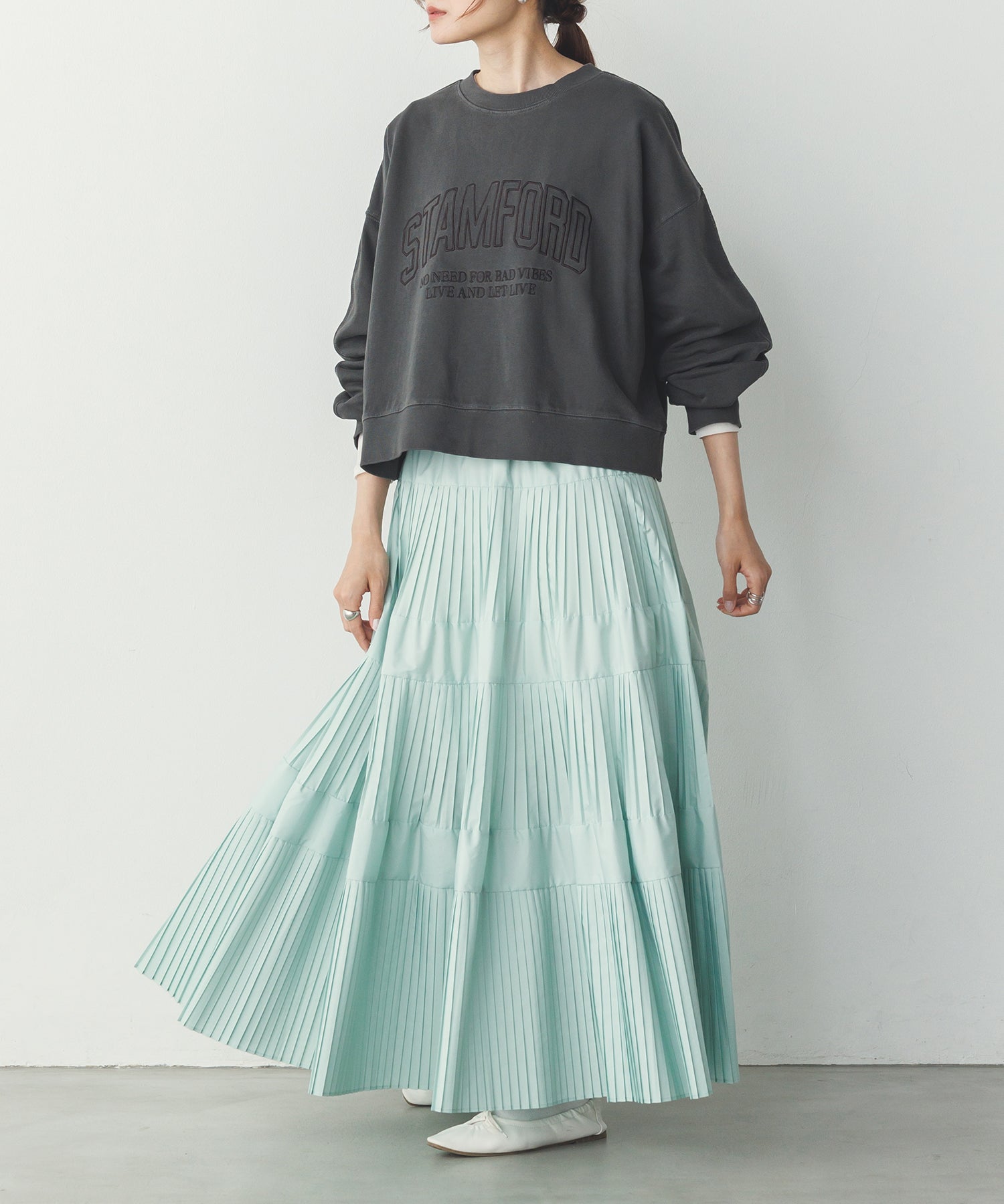 PLEATED TIERED SKIRT