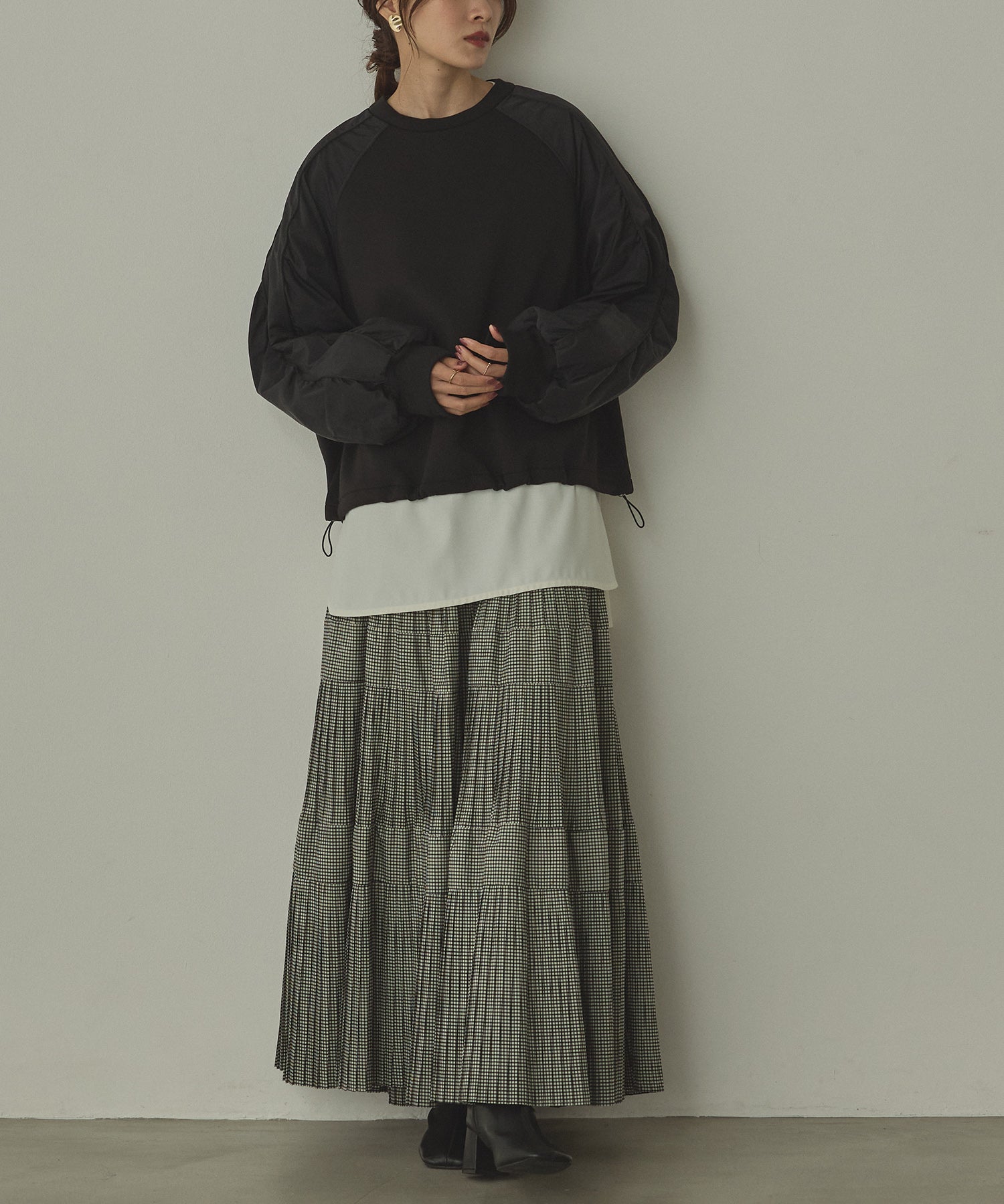 PLEATED TIERED SKIRT