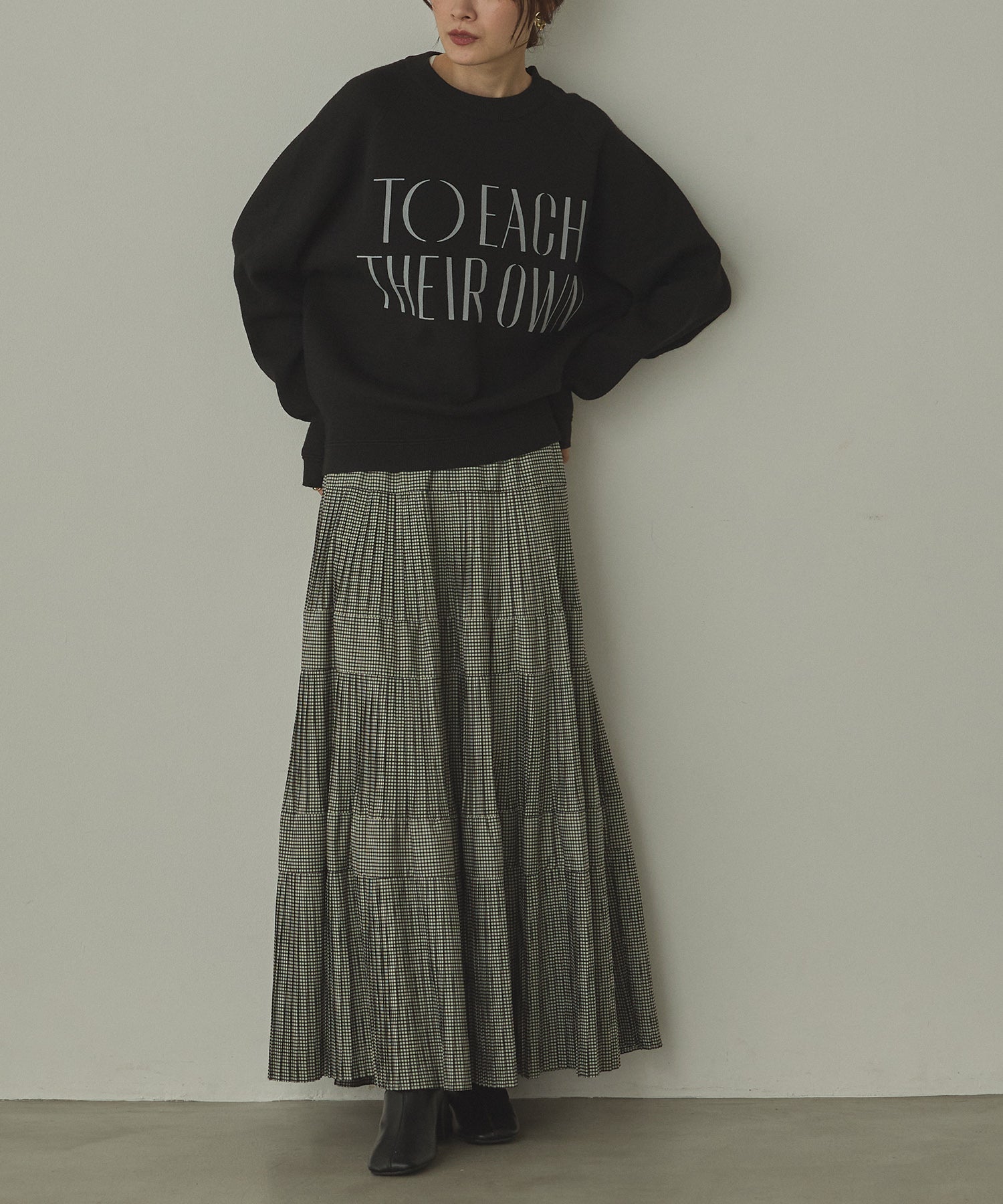 PLEATED TIERED SKIRT