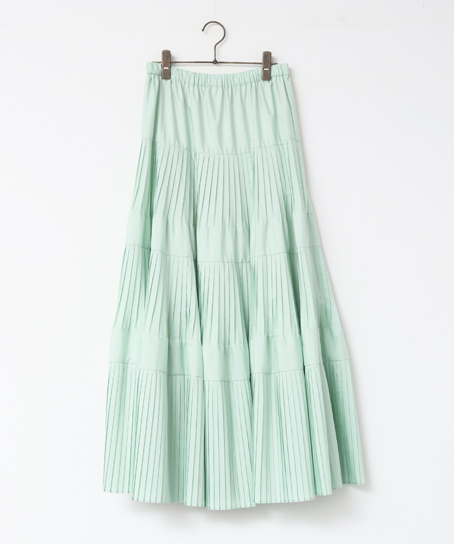PLEATED TIERED SKIRT
