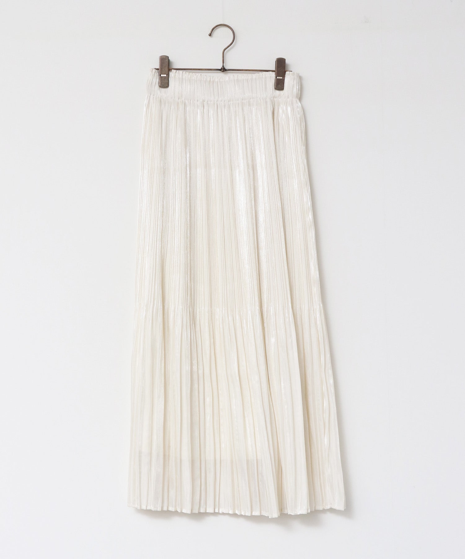 サテンランダムプリーツスカート