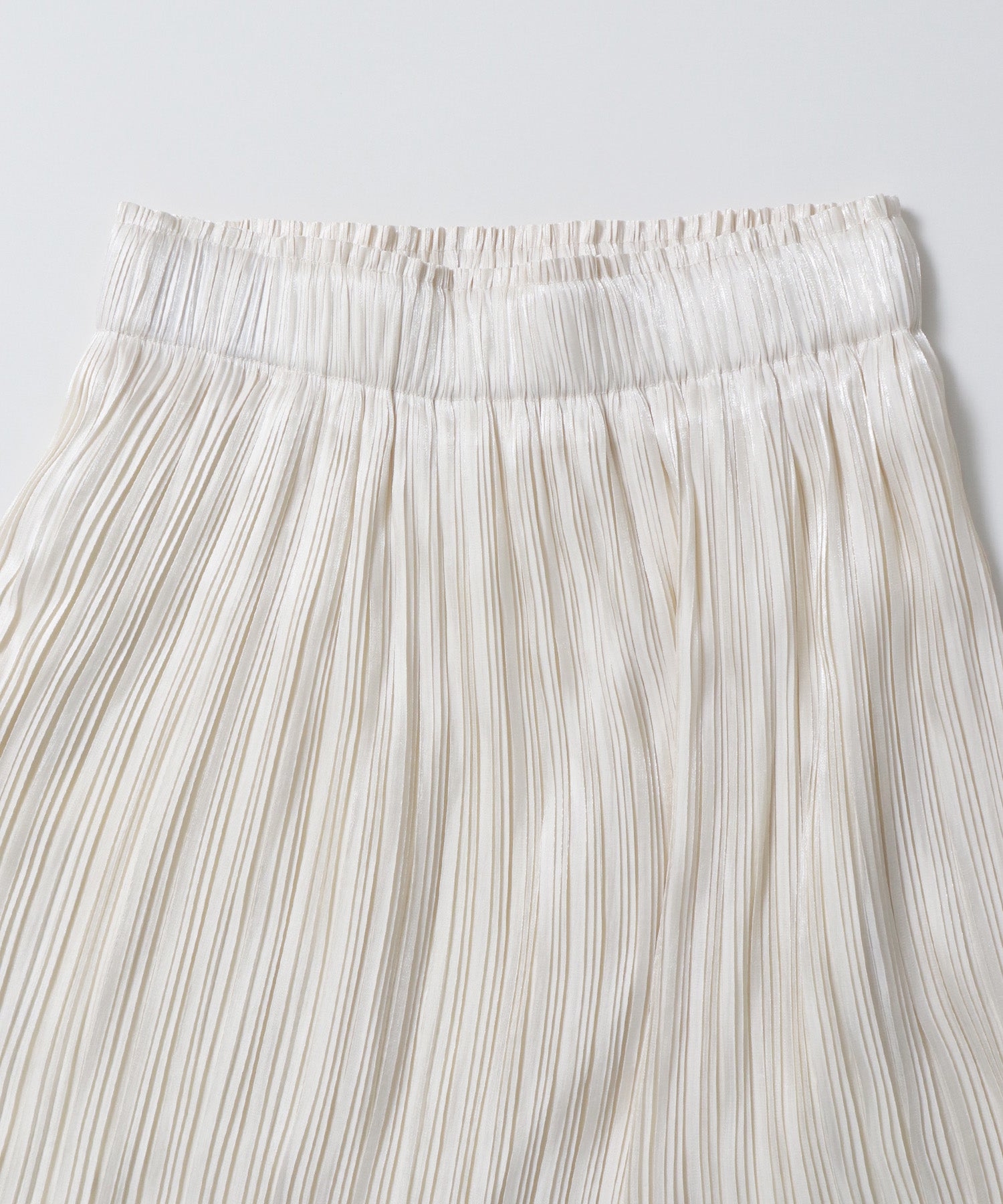 サテンランダムプリーツスカート