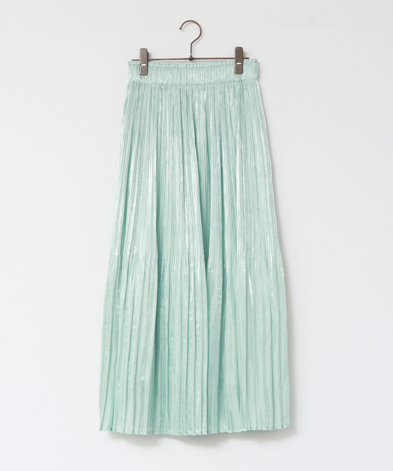 サテンランダムプリーツスカート