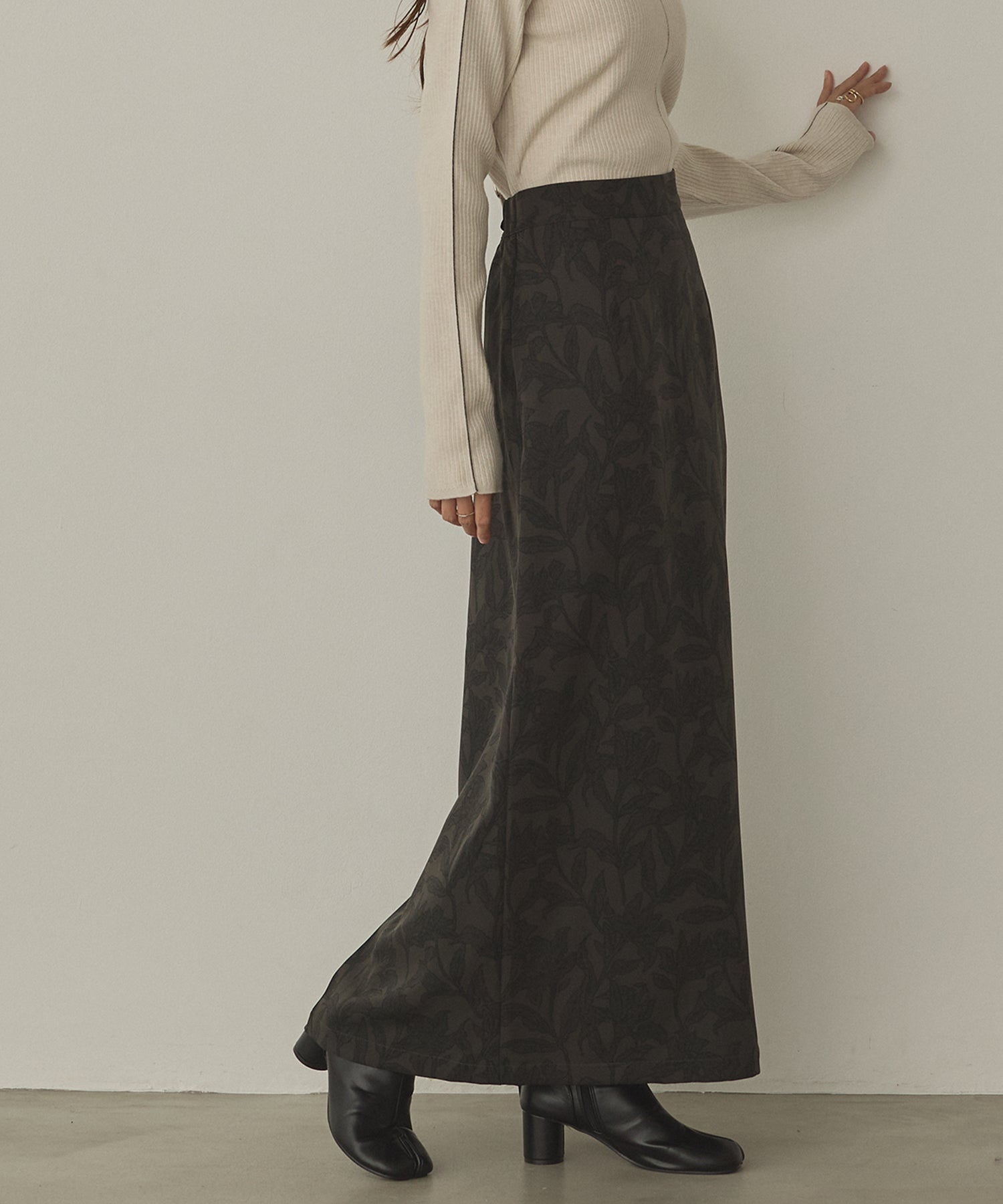 花柄プリント ナロースカート