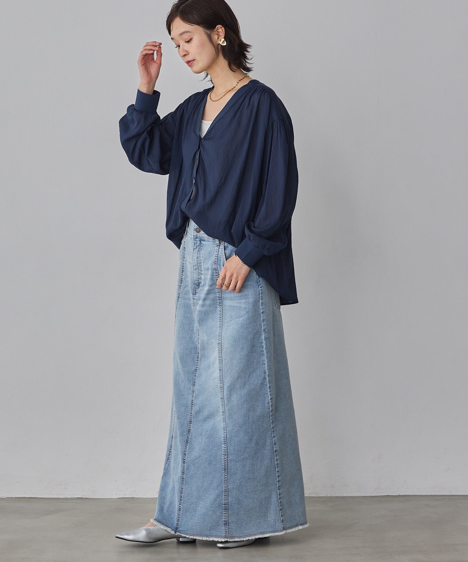 STRETCH DENIM NARROW SKIRT
