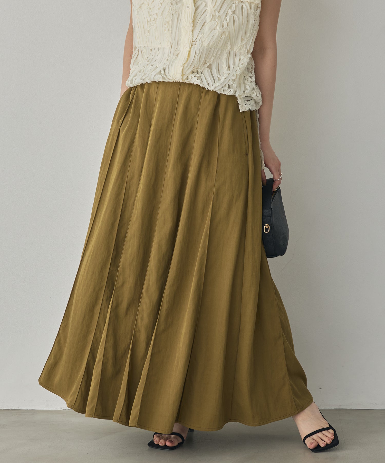 FLOWY PANEL SKIRT