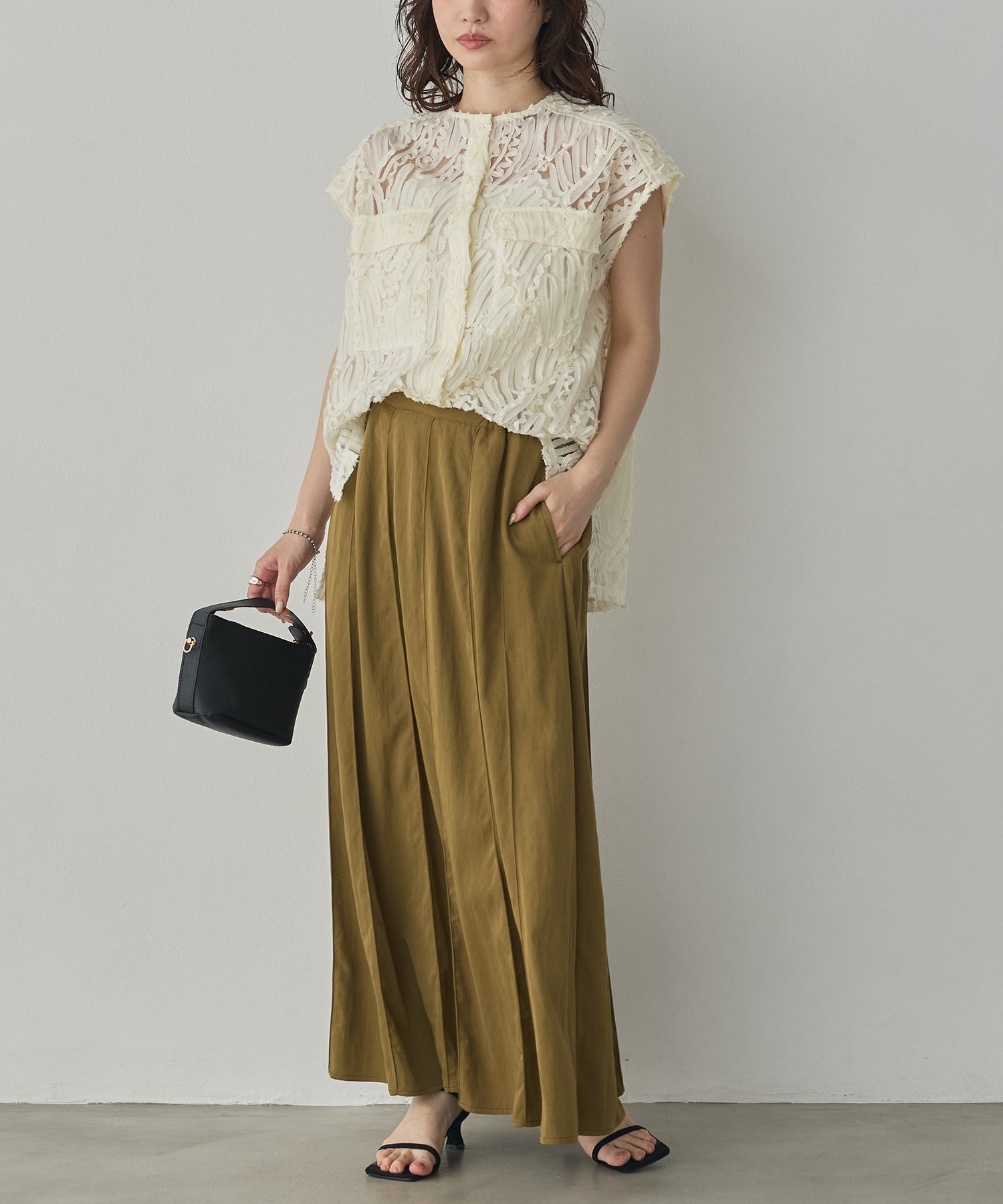 FLOWY PANEL SKIRT