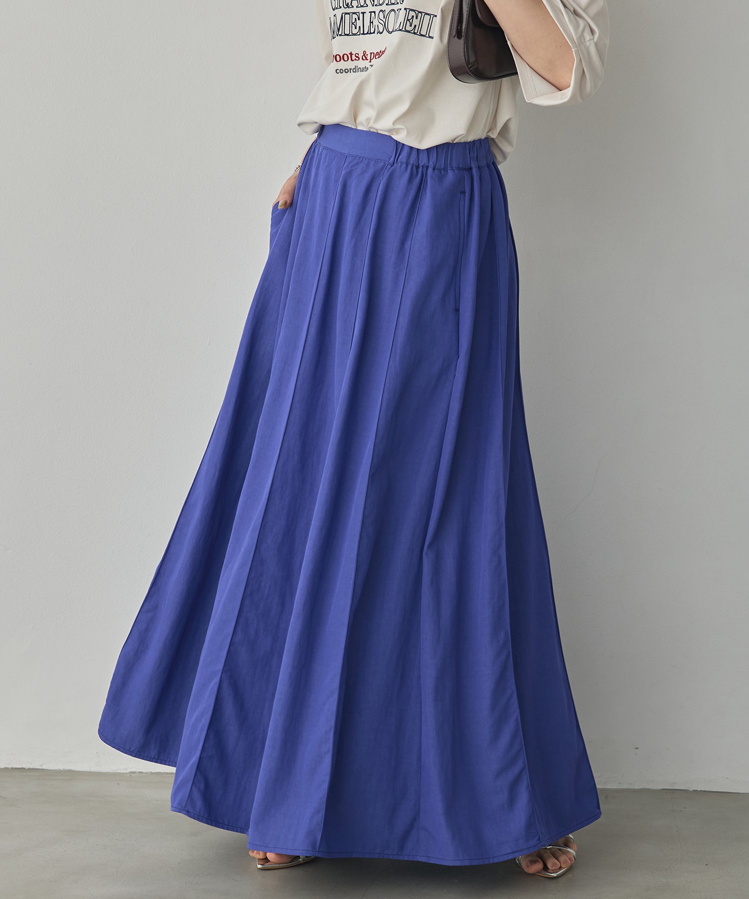FLOWY PANEL SKIRT
