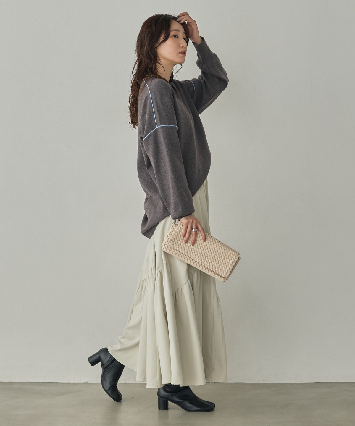PEACH-TONED BRUSHED FABRIC TIERED SKIRT