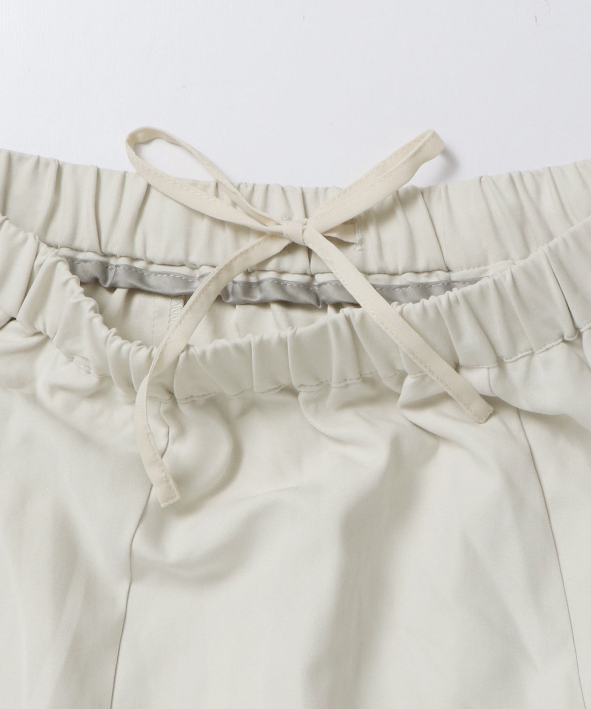 PEACH-TONED BRUSHED FABRIC TIERED SKIRT
