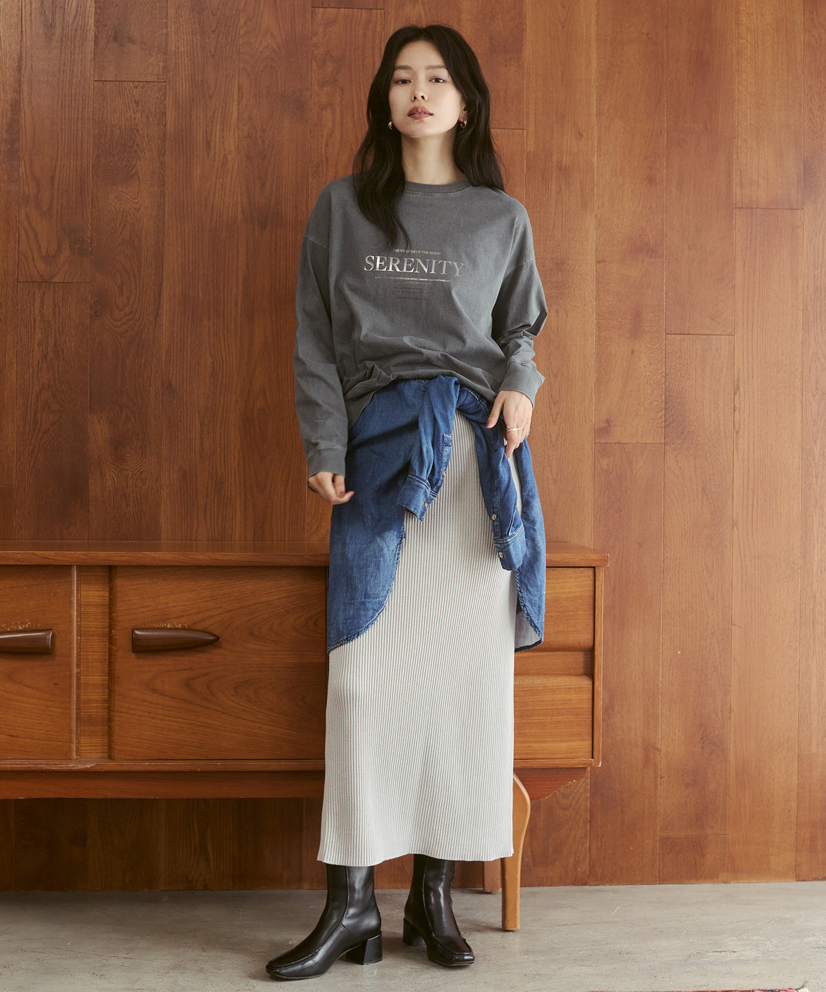 VINTAGE-STYLE FITTED SKIRT