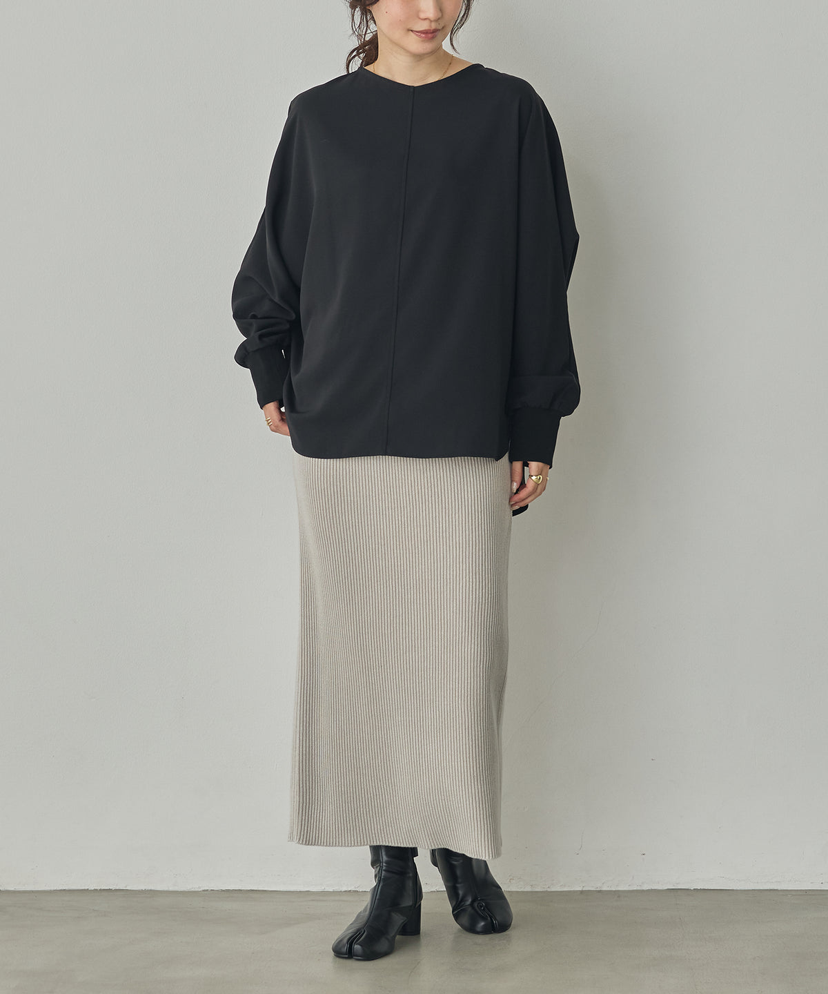 VINTAGE-STYLE FITTED SKIRT