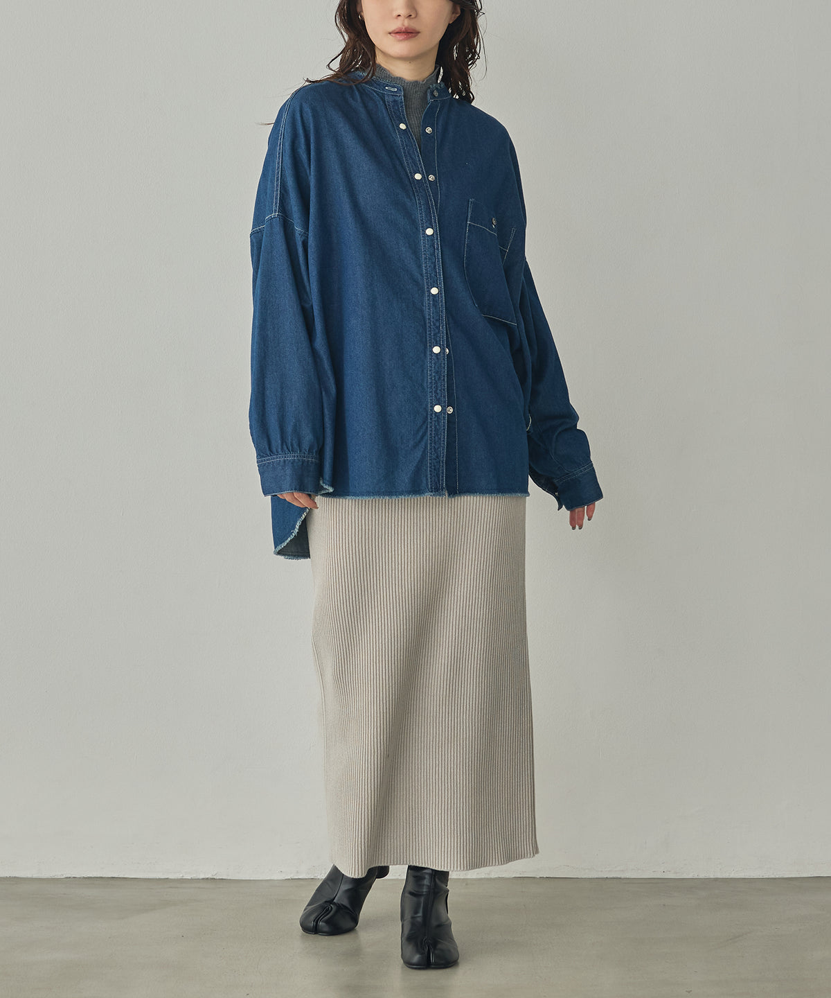 VINTAGE-STYLE FITTED SKIRT