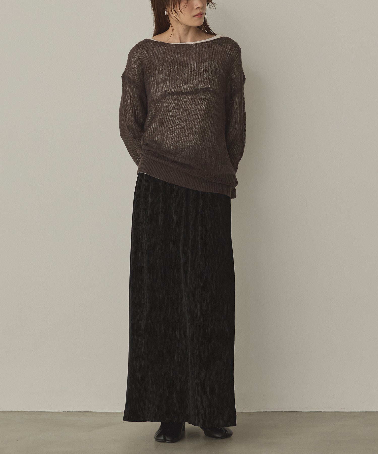 ベロアプリーツタイトスカート