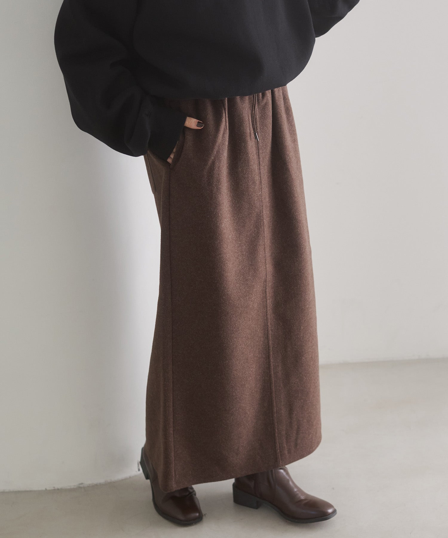 圧縮ニットソー ナロースカート