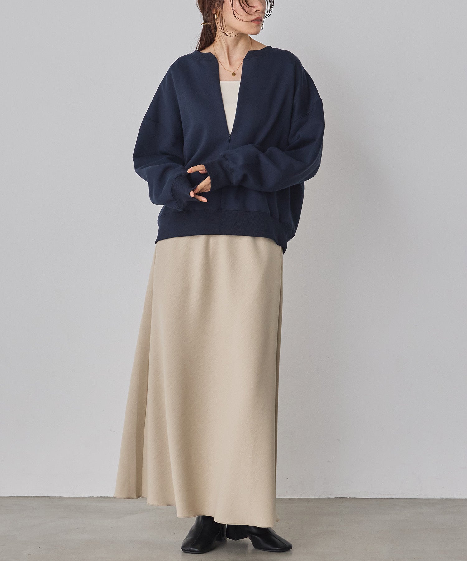 LIGHT CARDBOARD FLARE SKIRT