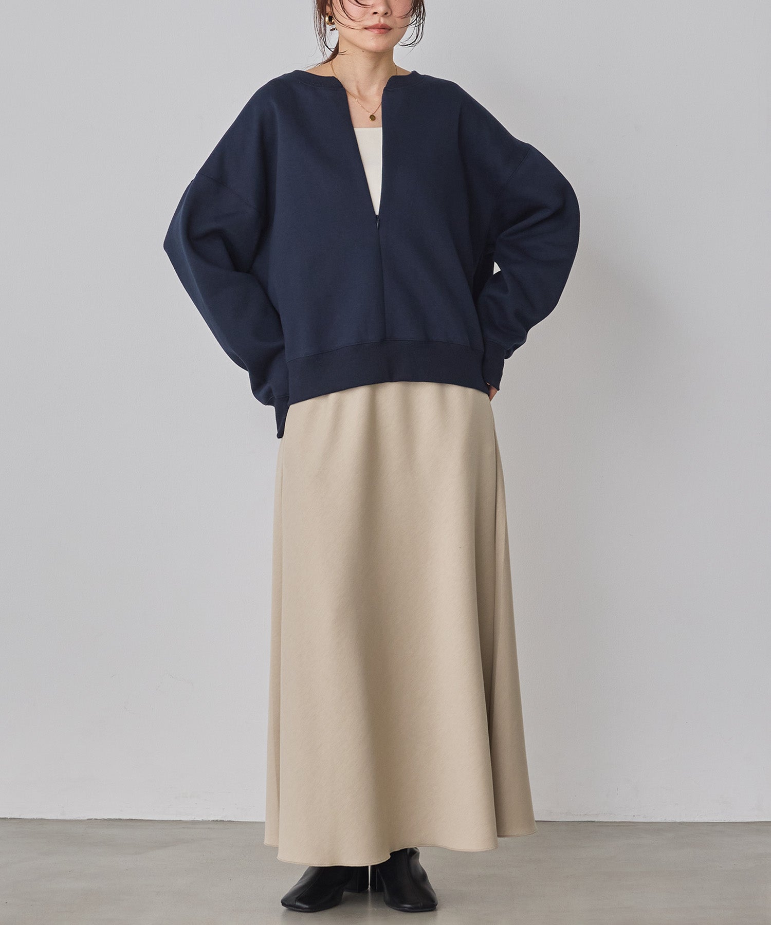 LIGHT CARDBOARD FLARE SKIRT