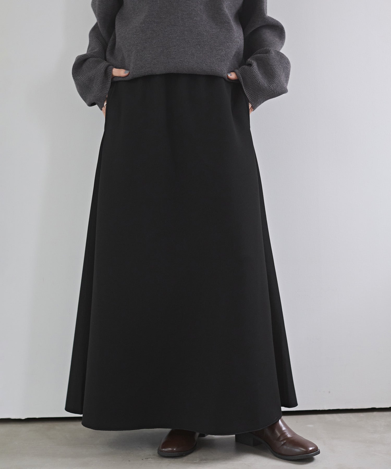 LIGHT CARDBOARD FLARE SKIRT