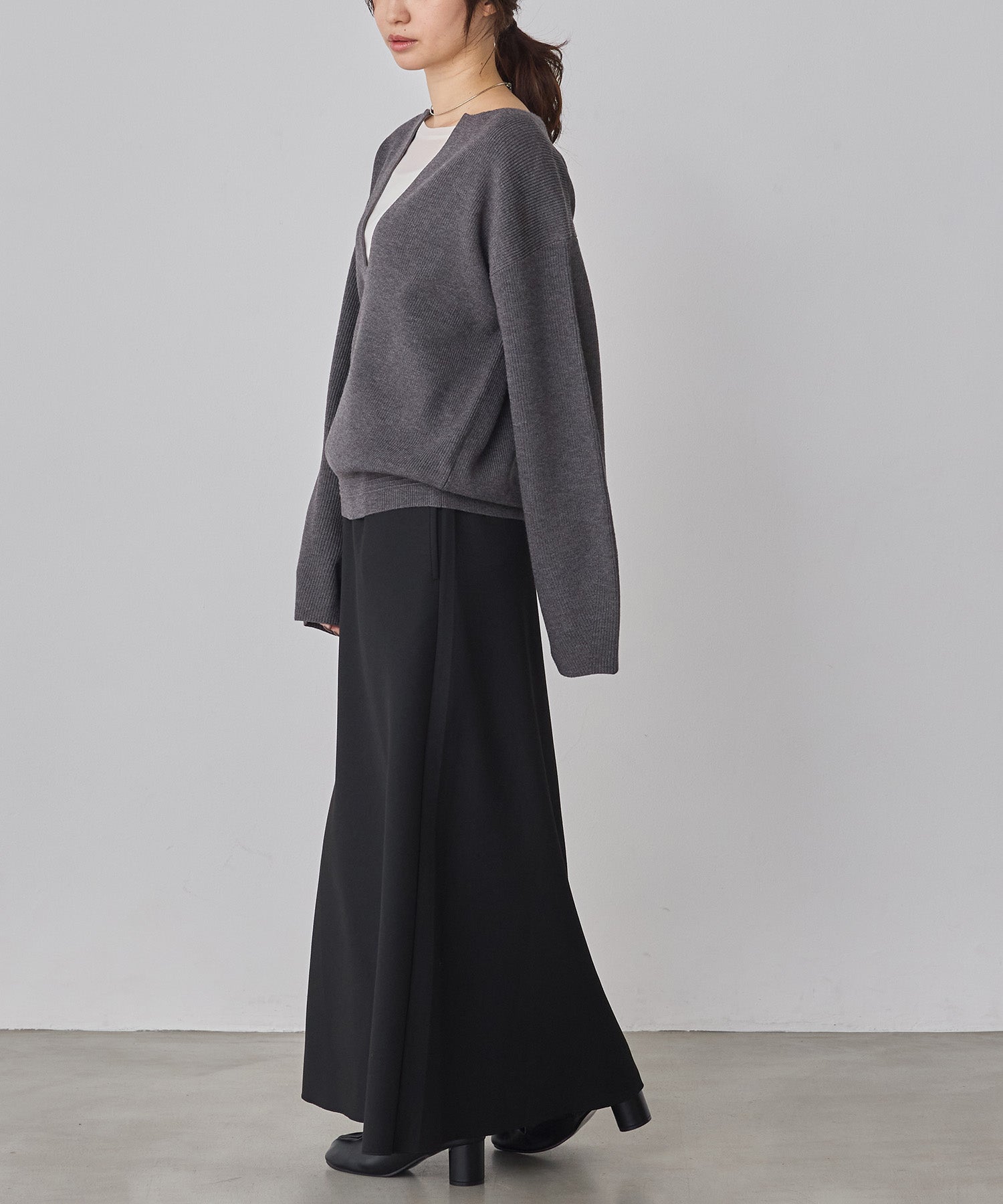 LIGHT CARDBOARD FLARE SKIRT