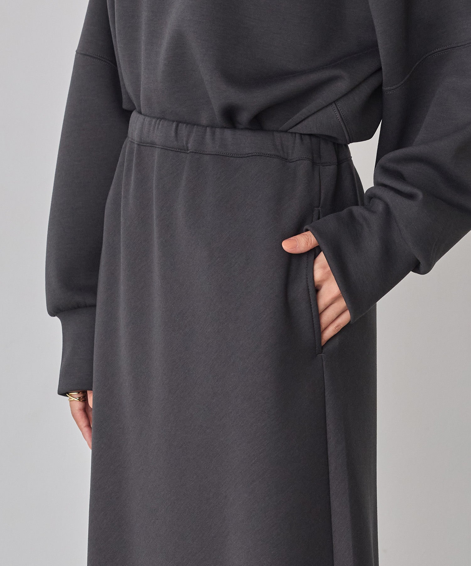 LIGHT CARDBOARD FLARE SKIRT