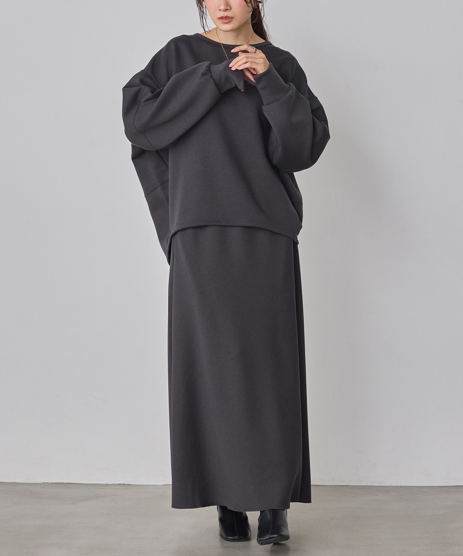 LIGHT CARDBOARD FLARE SKIRT