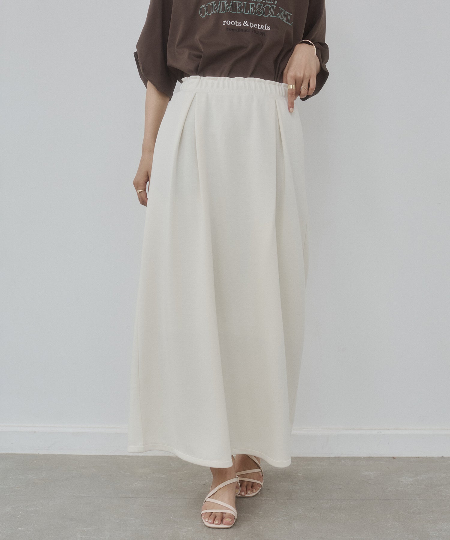 SOFT-TEXTURED CARDBOARD LONG SKIRT
