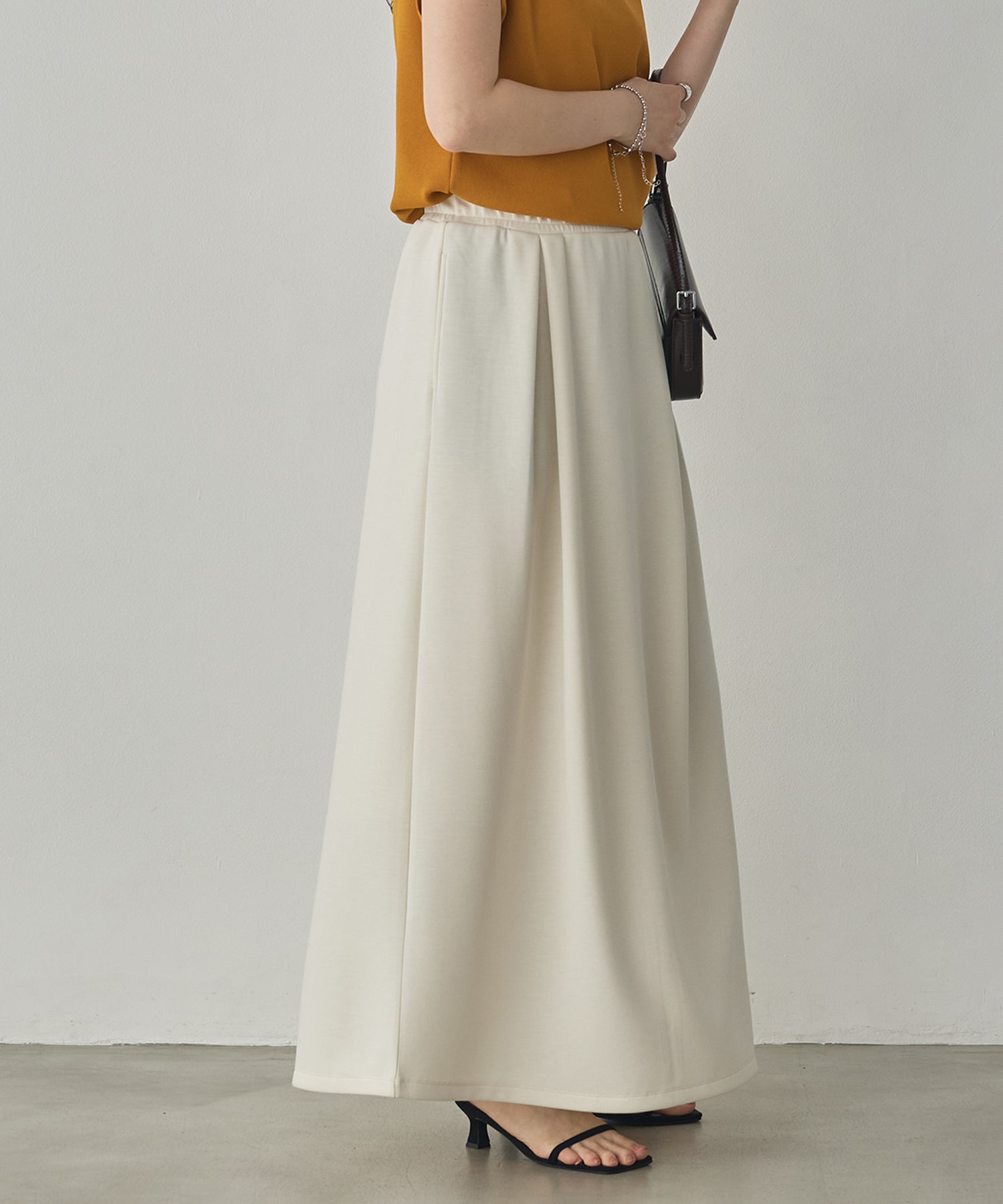 SOFT-TEXTURED CARDBOARD LONG SKIRT
