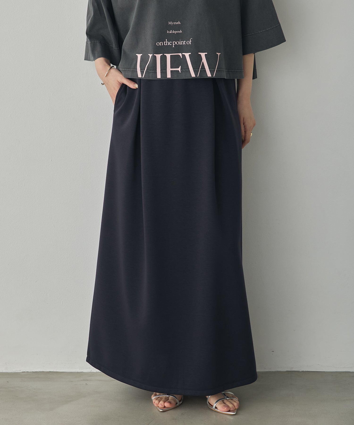 SOFT-TEXTURED CARDBOARD LONG SKIRT