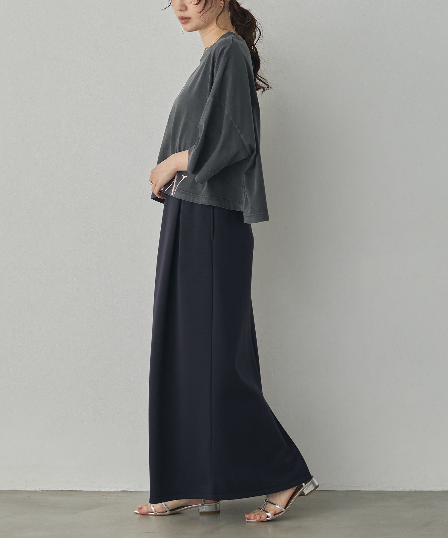 SOFT-TEXTURED CARDBOARD LONG SKIRT