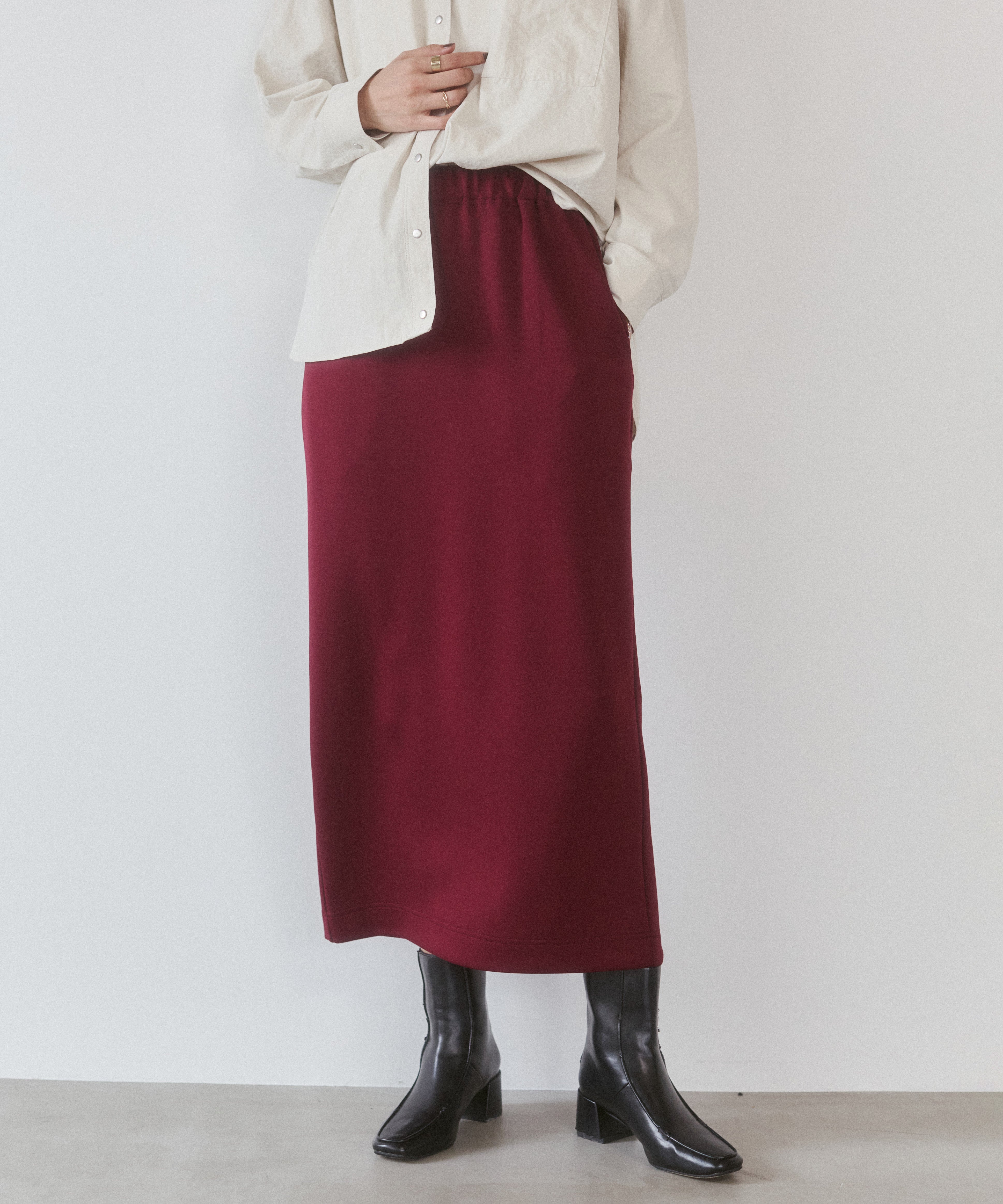 LIGHTWEIGHT CARDBOARD TIGHT SKIRT
